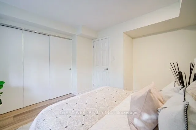801 King Street W, ##12 B