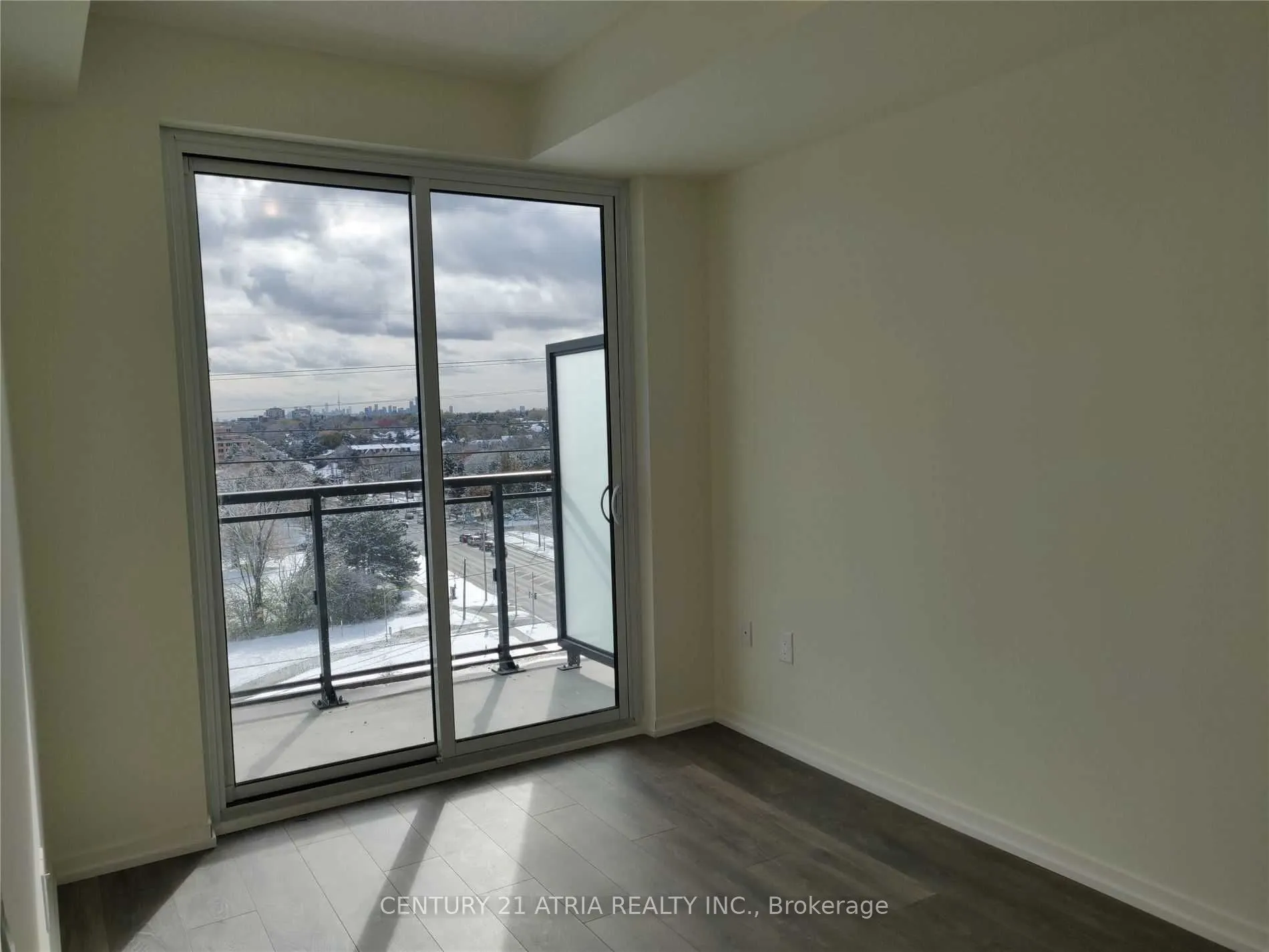 3237 Bayview Avenue, #811