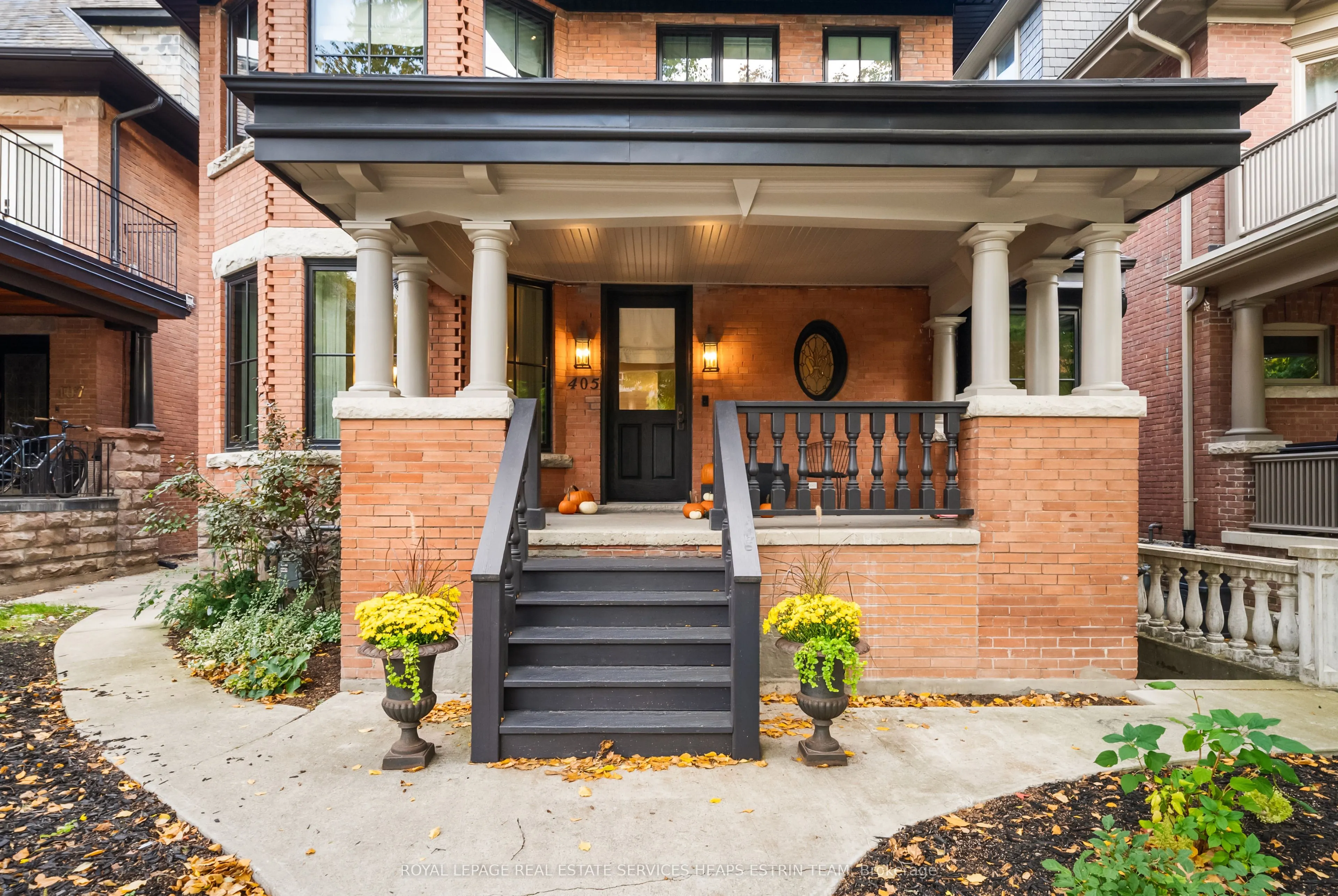 405 Palmerston Boulevard