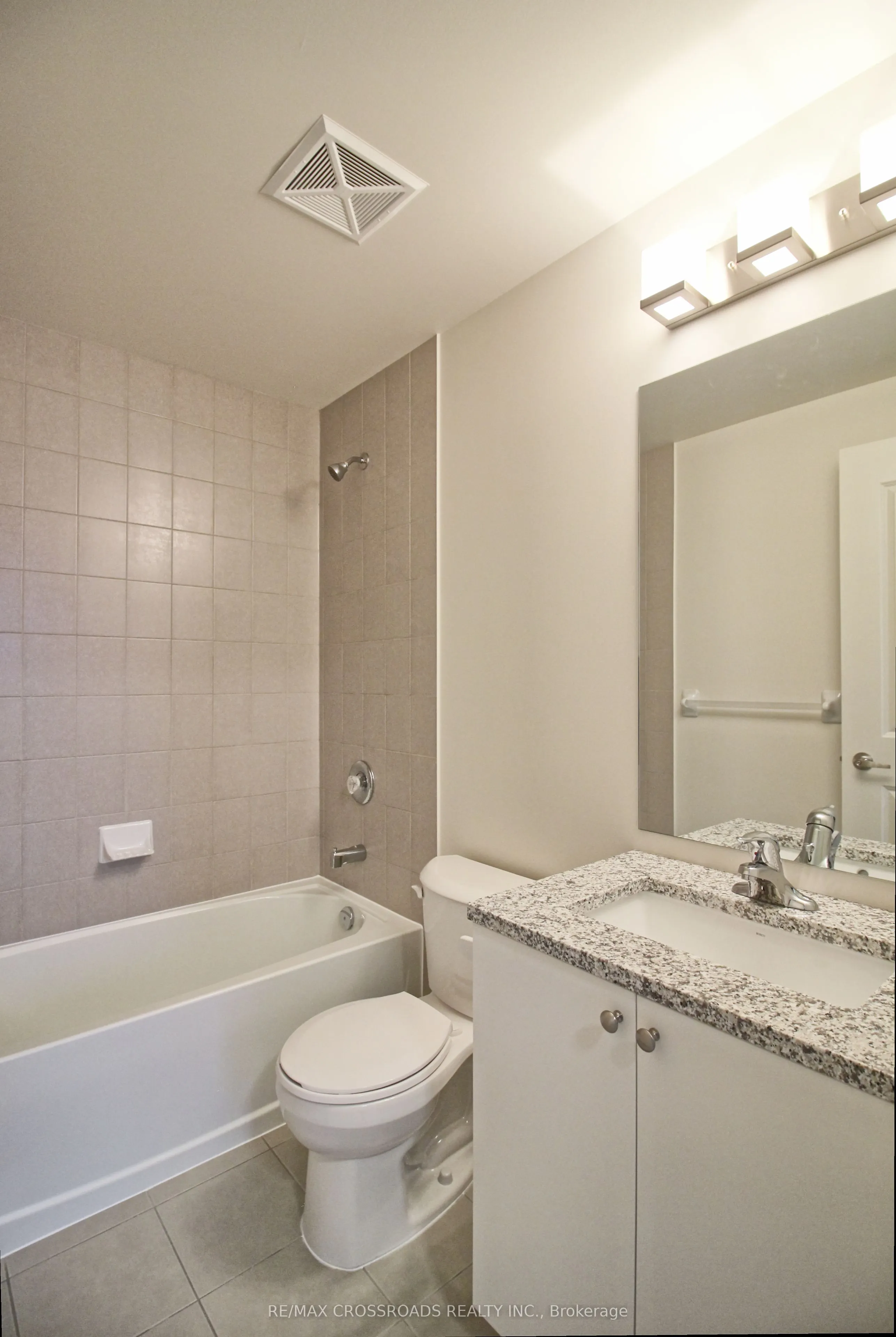 4955 Yonge Street, #703