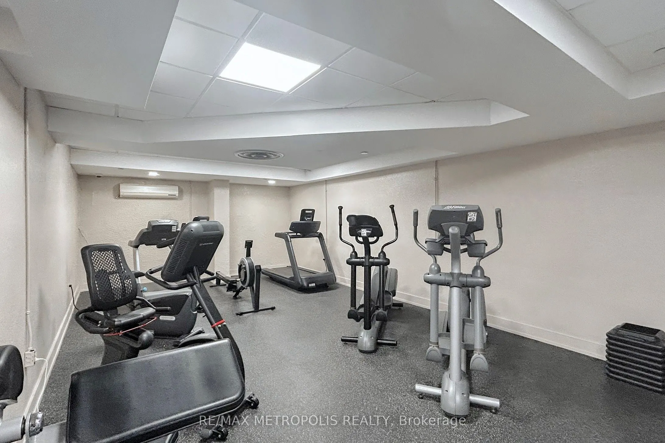 260 Seneca Hill Drive, #206