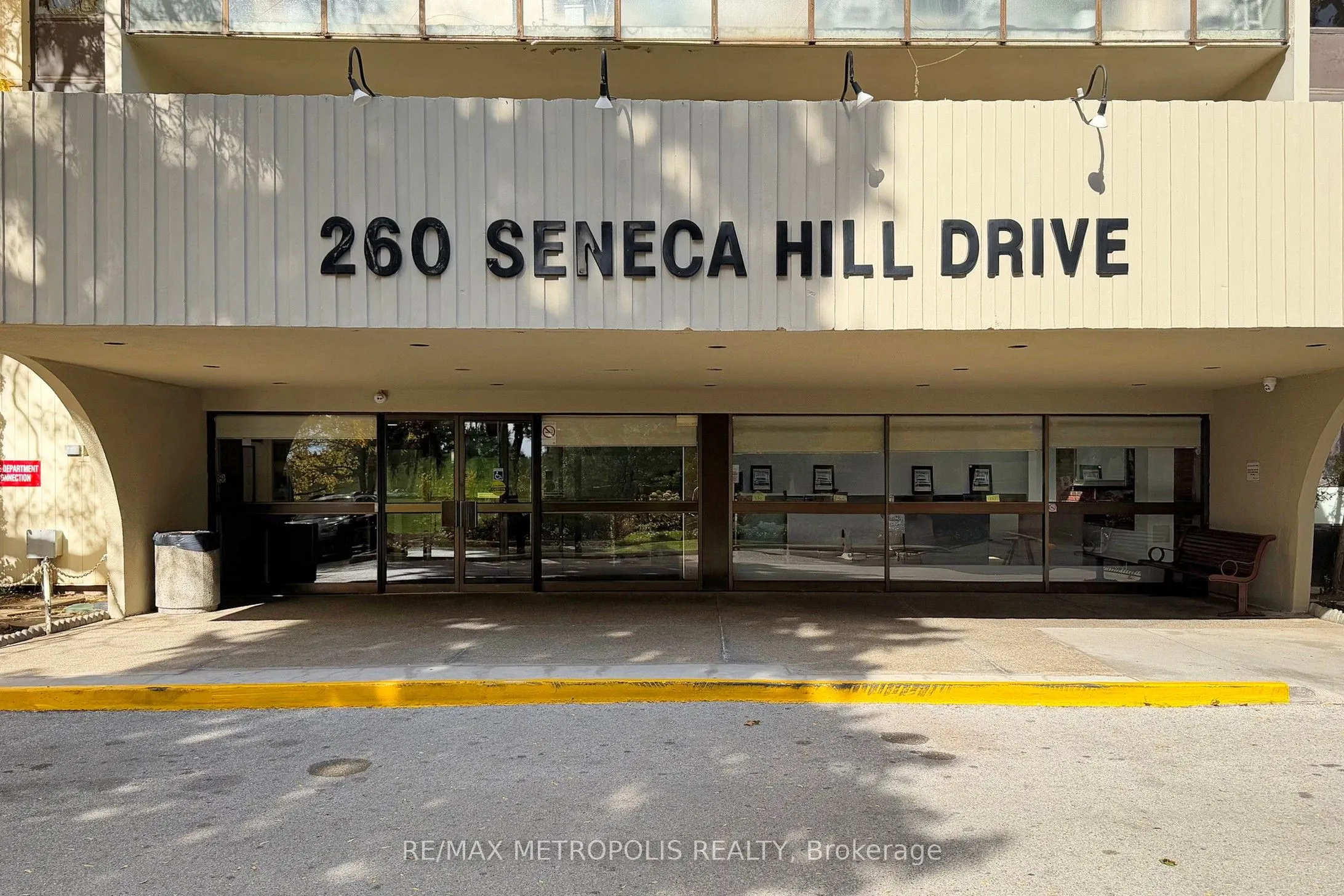 260 Seneca Hill Drive, #206