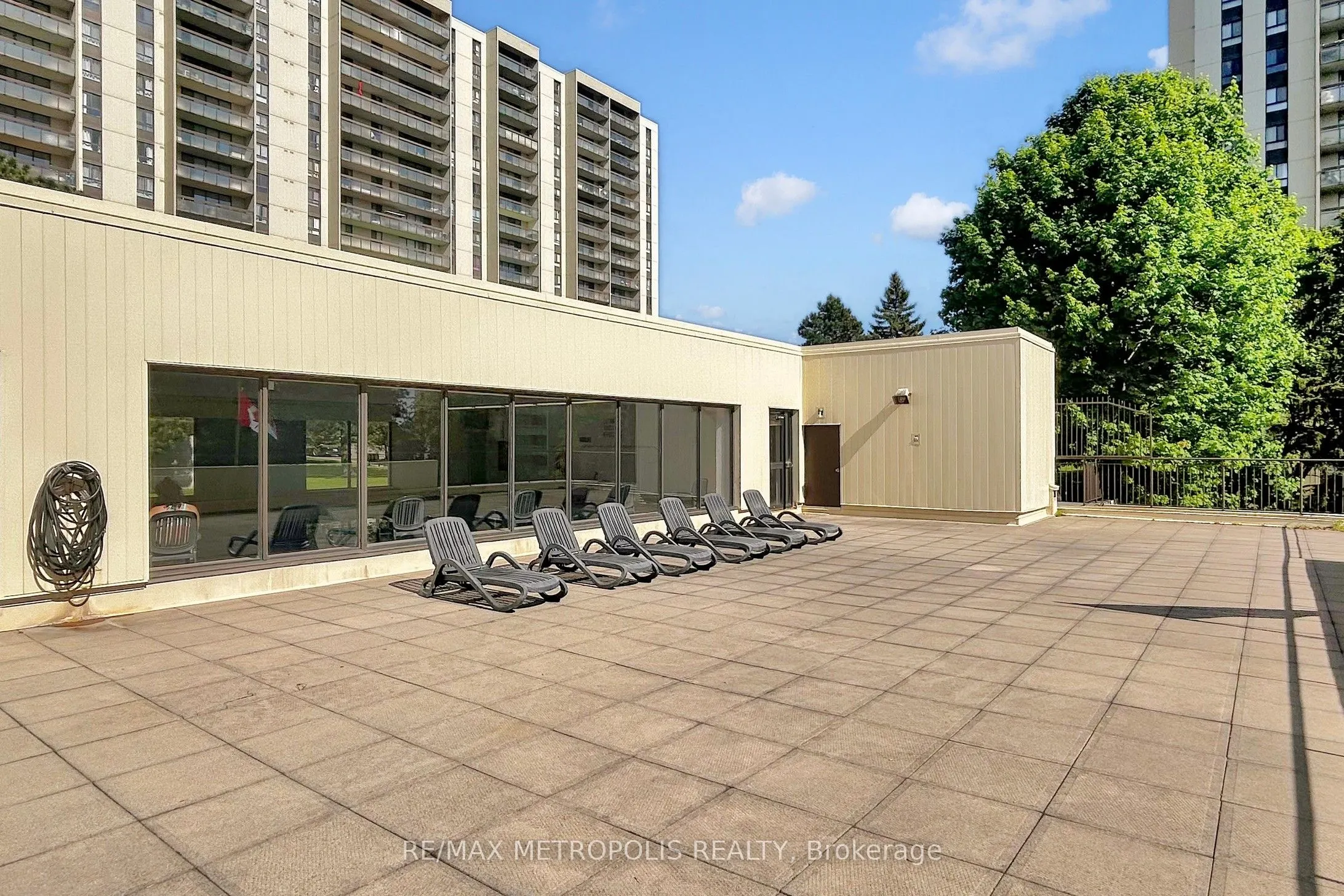 260 Seneca Hill Drive, #206