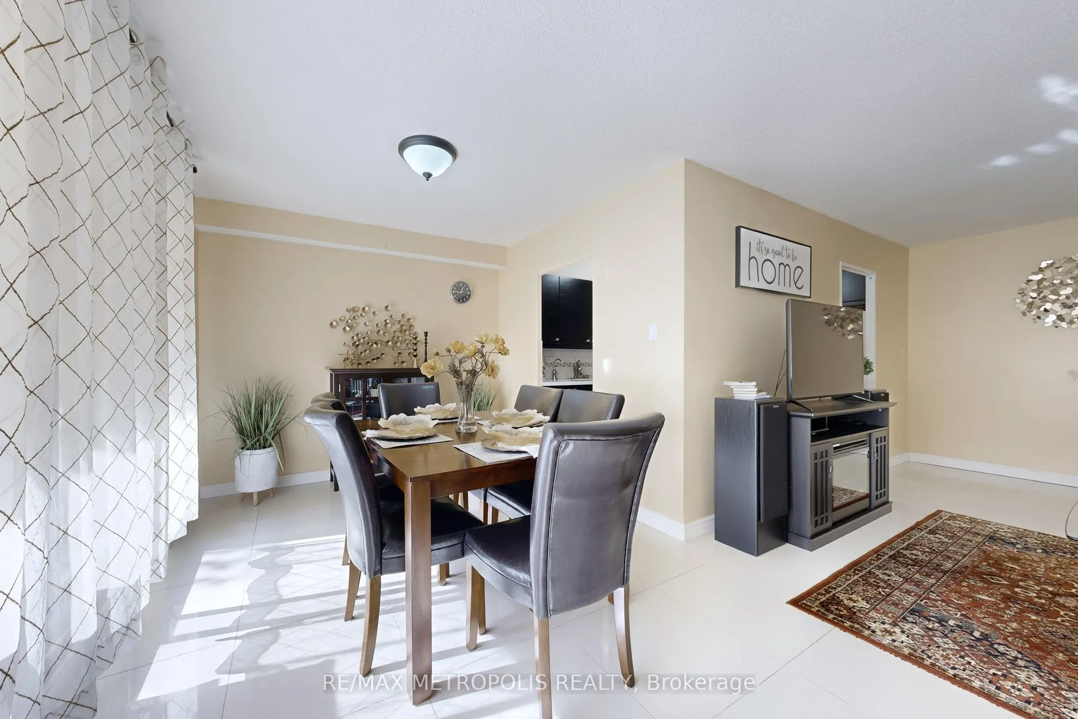 260 Seneca Hill Drive, #206