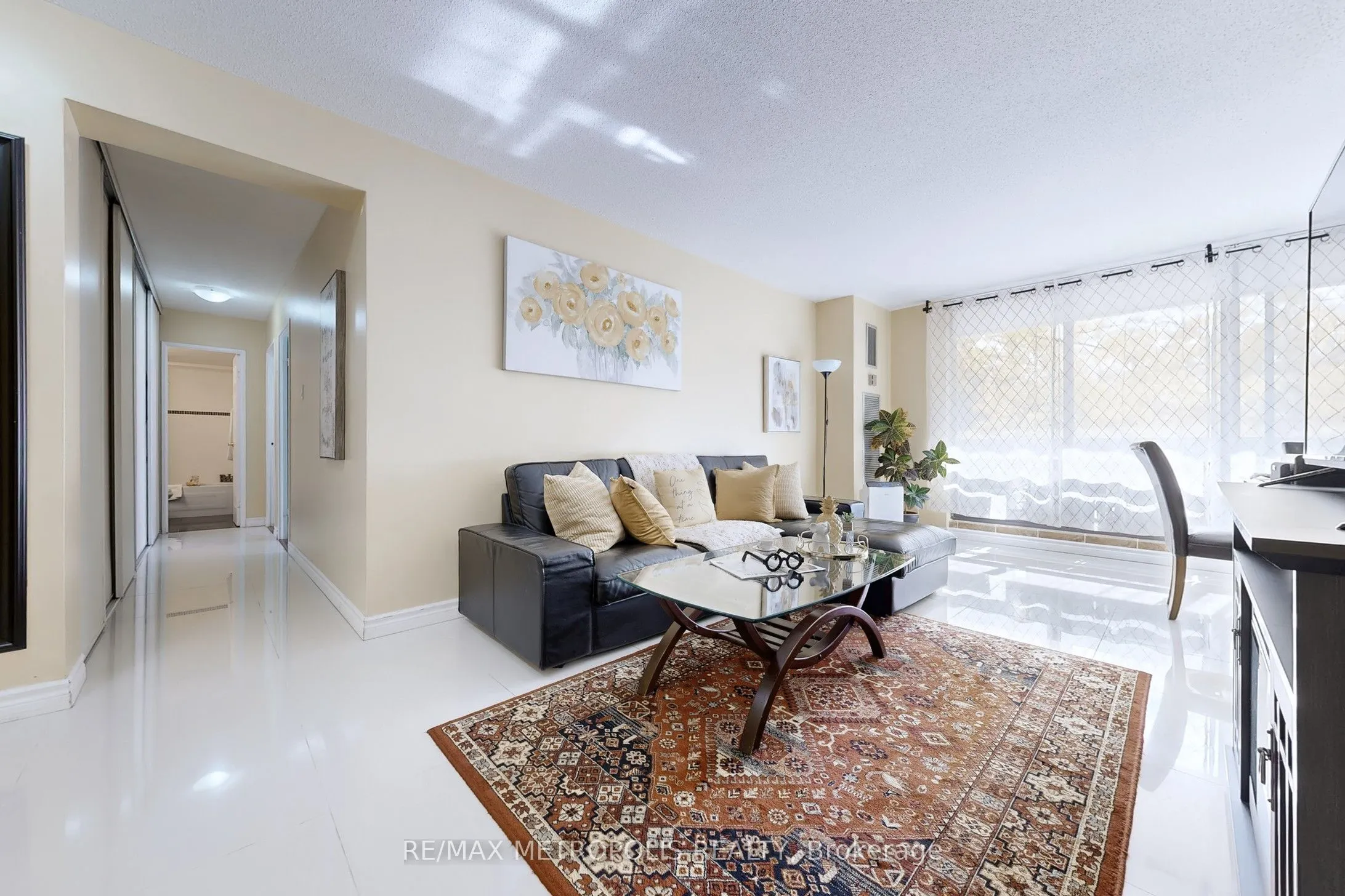 260 Seneca Hill Drive, #206
