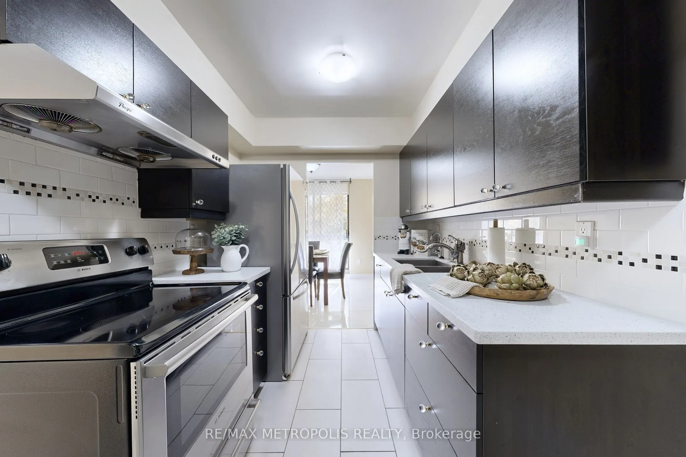 260 Seneca Hill Drive, #206