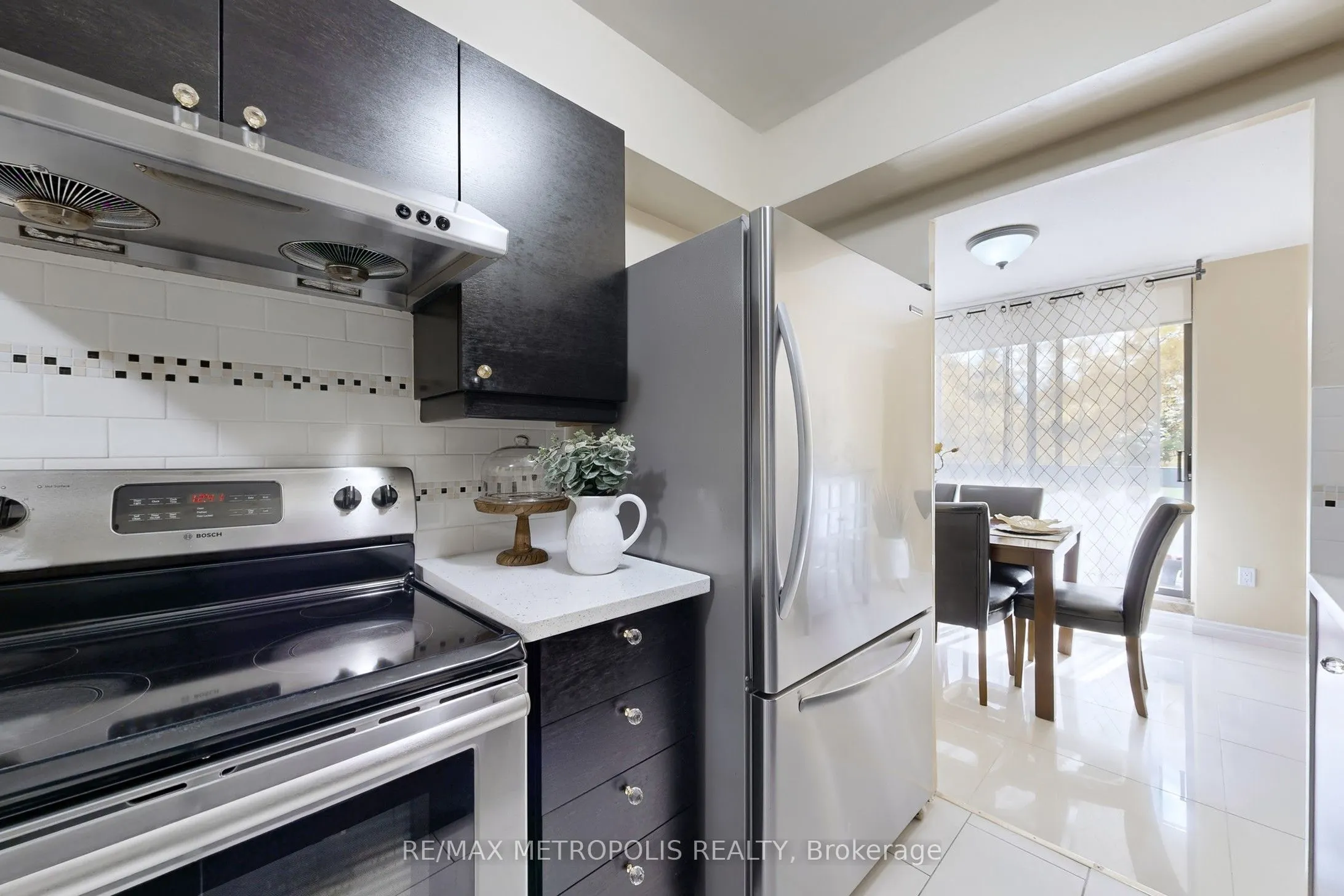 260 Seneca Hill Drive, #206