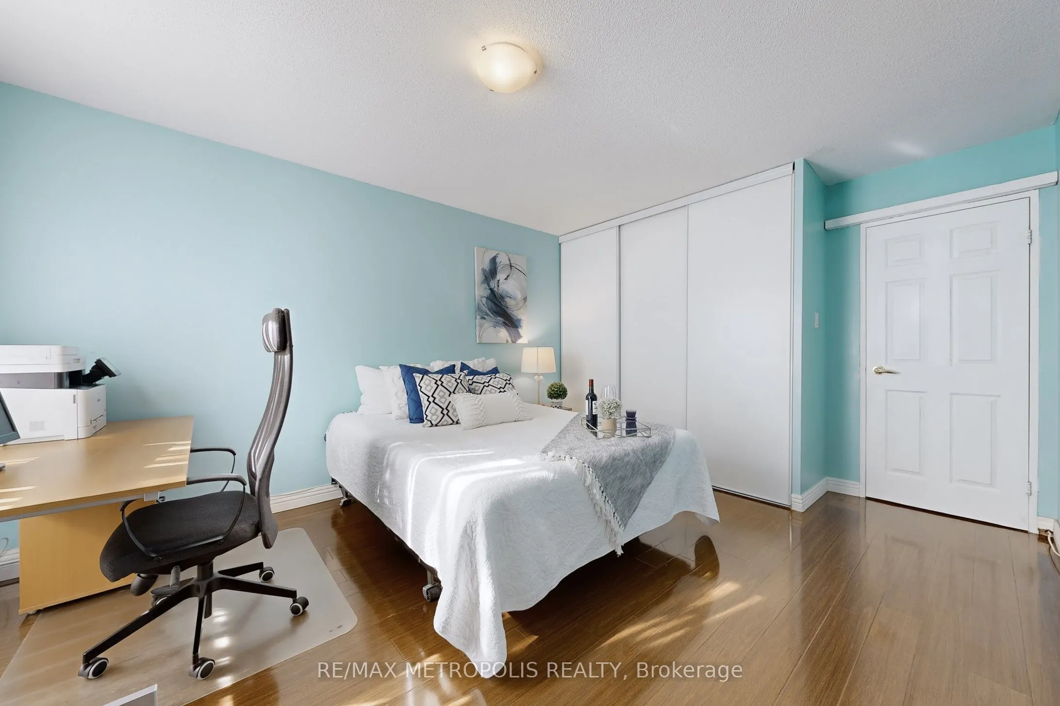260 Seneca Hill Drive, #206
