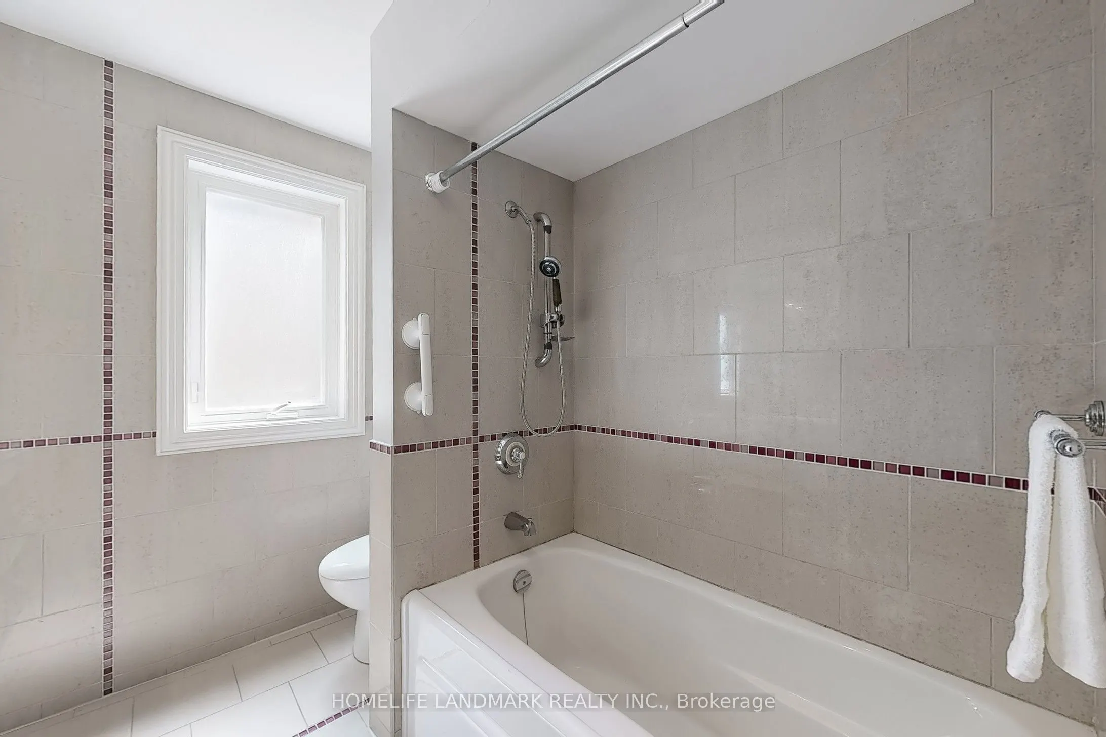 61 Whittaker Crescent