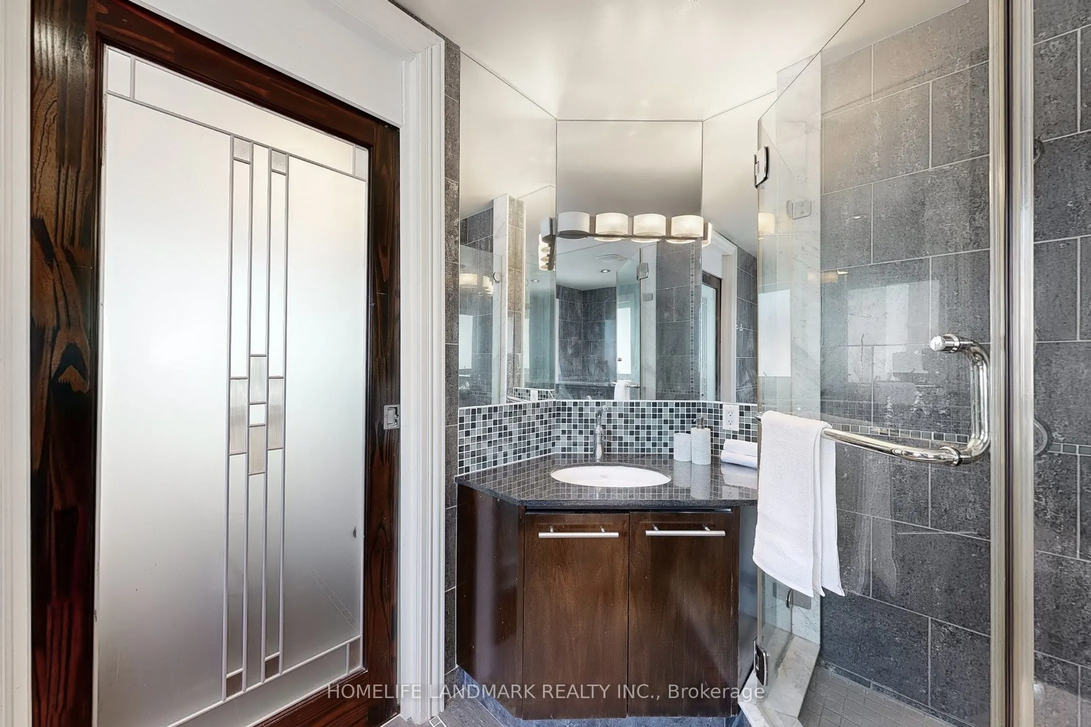 61 Whittaker Crescent