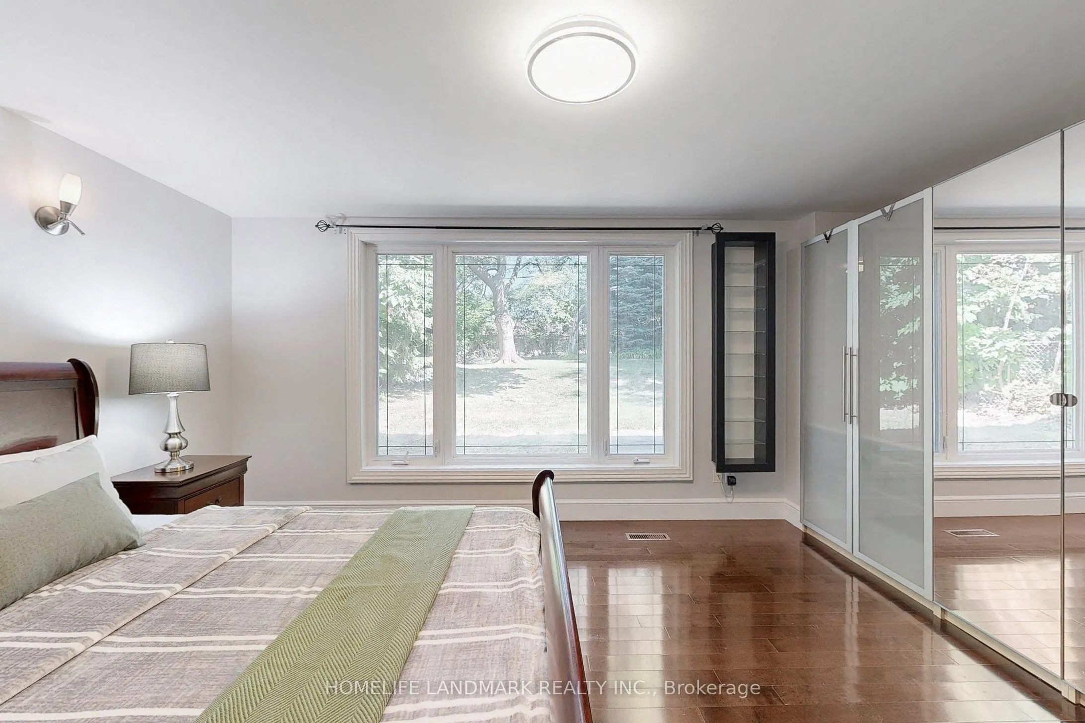 61 Whittaker Crescent