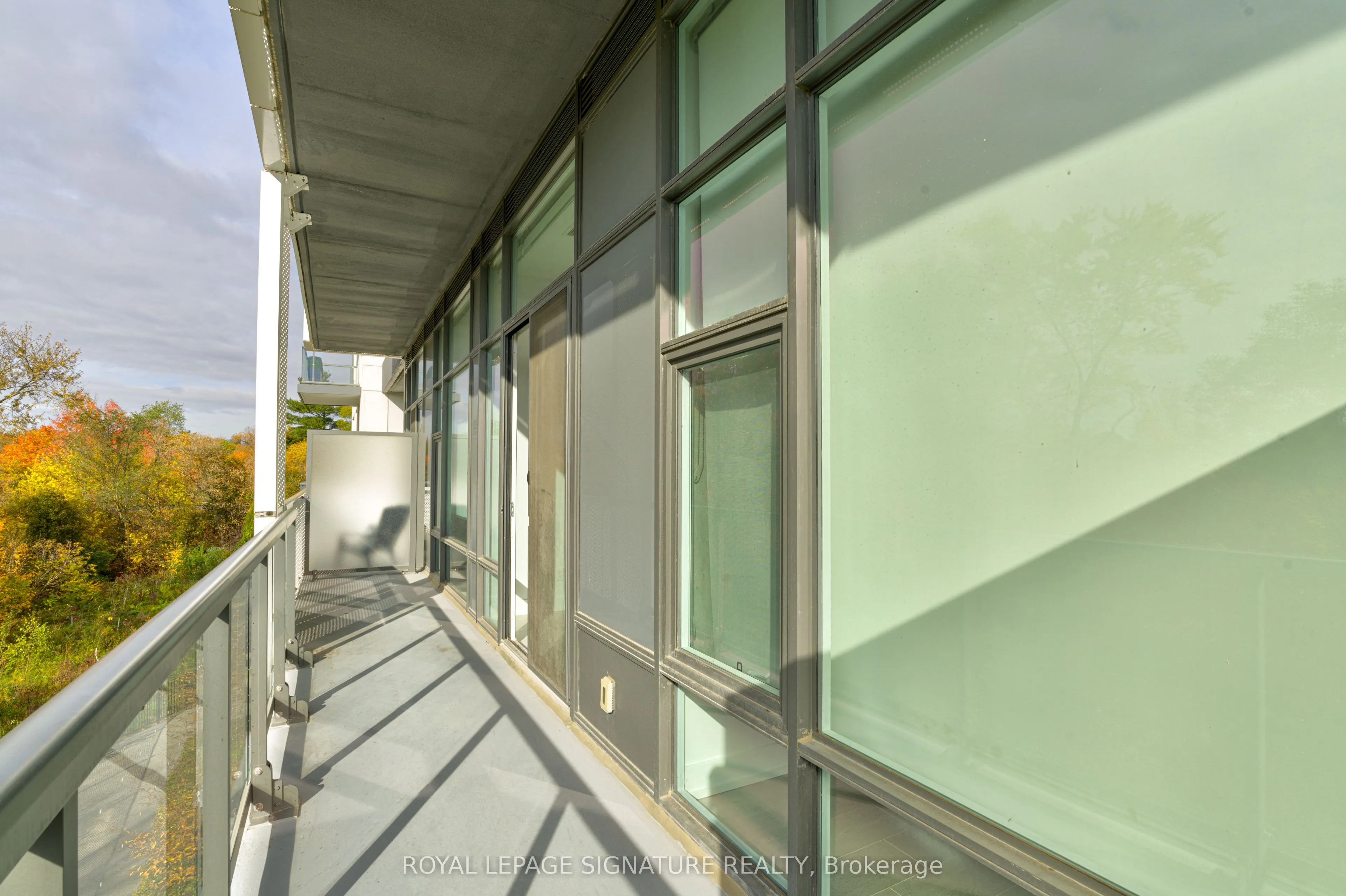 25 Adra Grade Way, #222