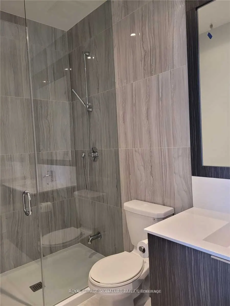 25 Adra Grade Way, #222