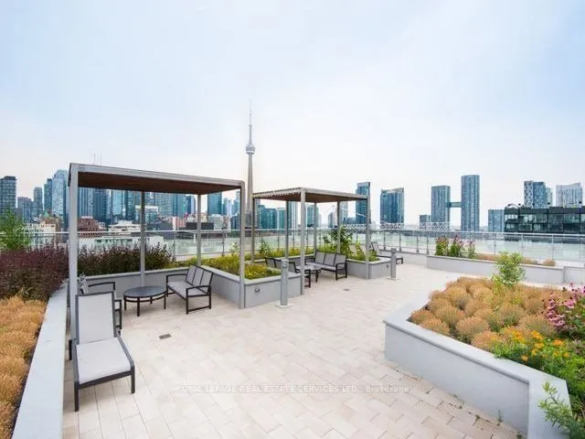525 Adelaide Street W, #601