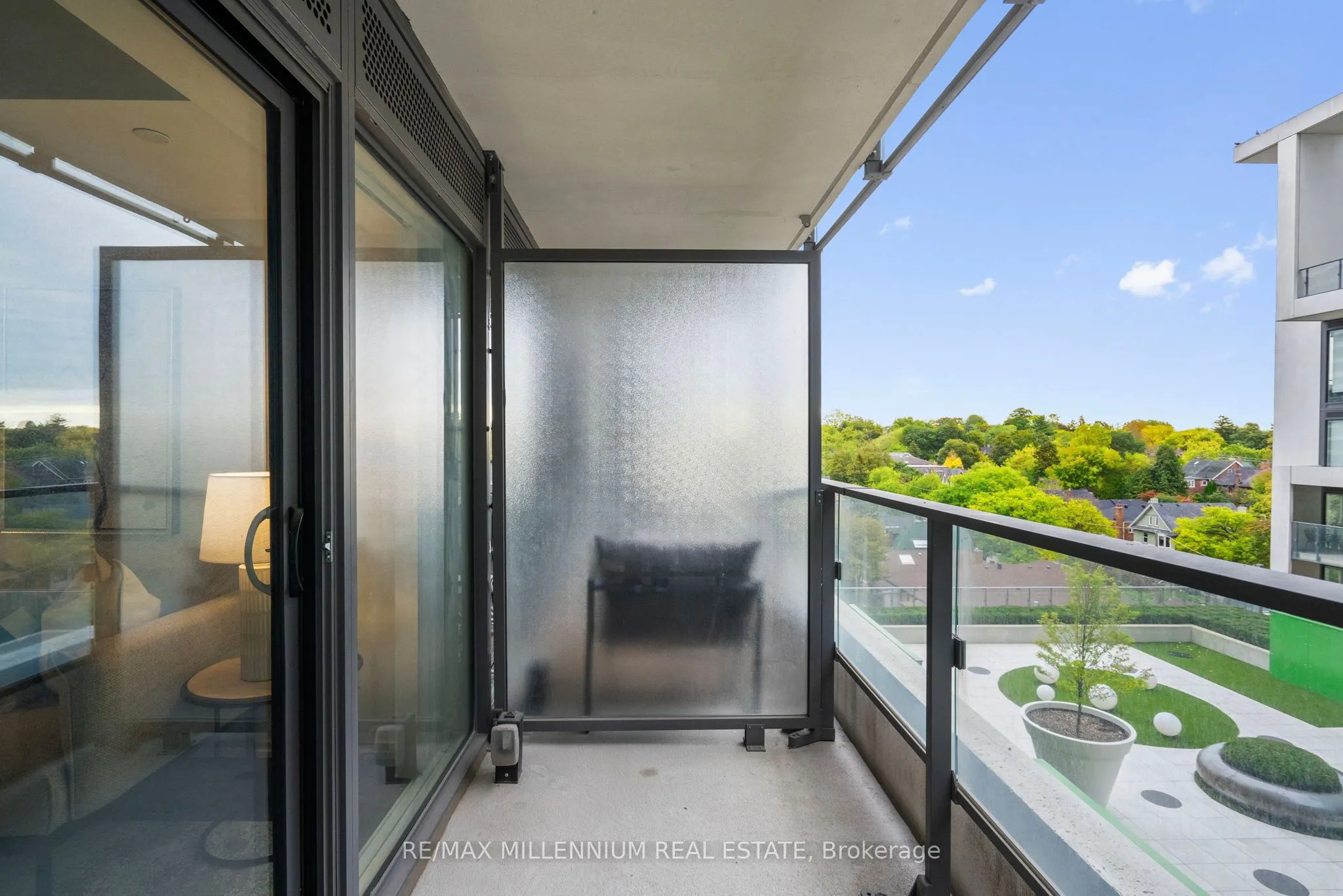 5 Soudan Avenue, #802