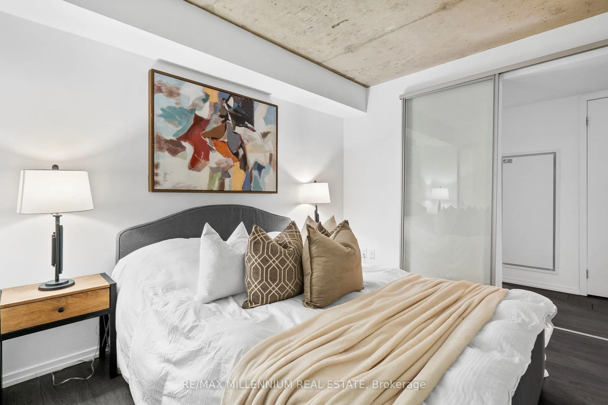 5 Soudan Avenue, #802