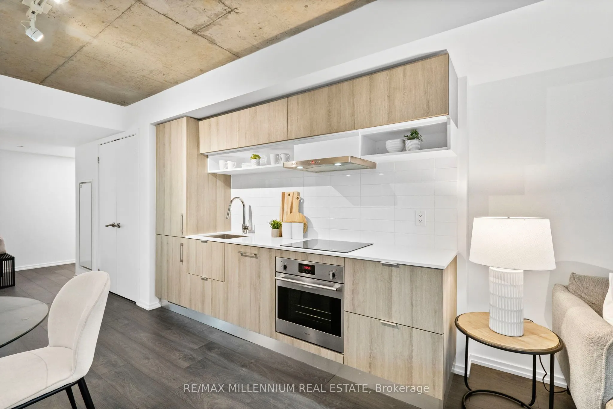 5 Soudan Avenue, #802