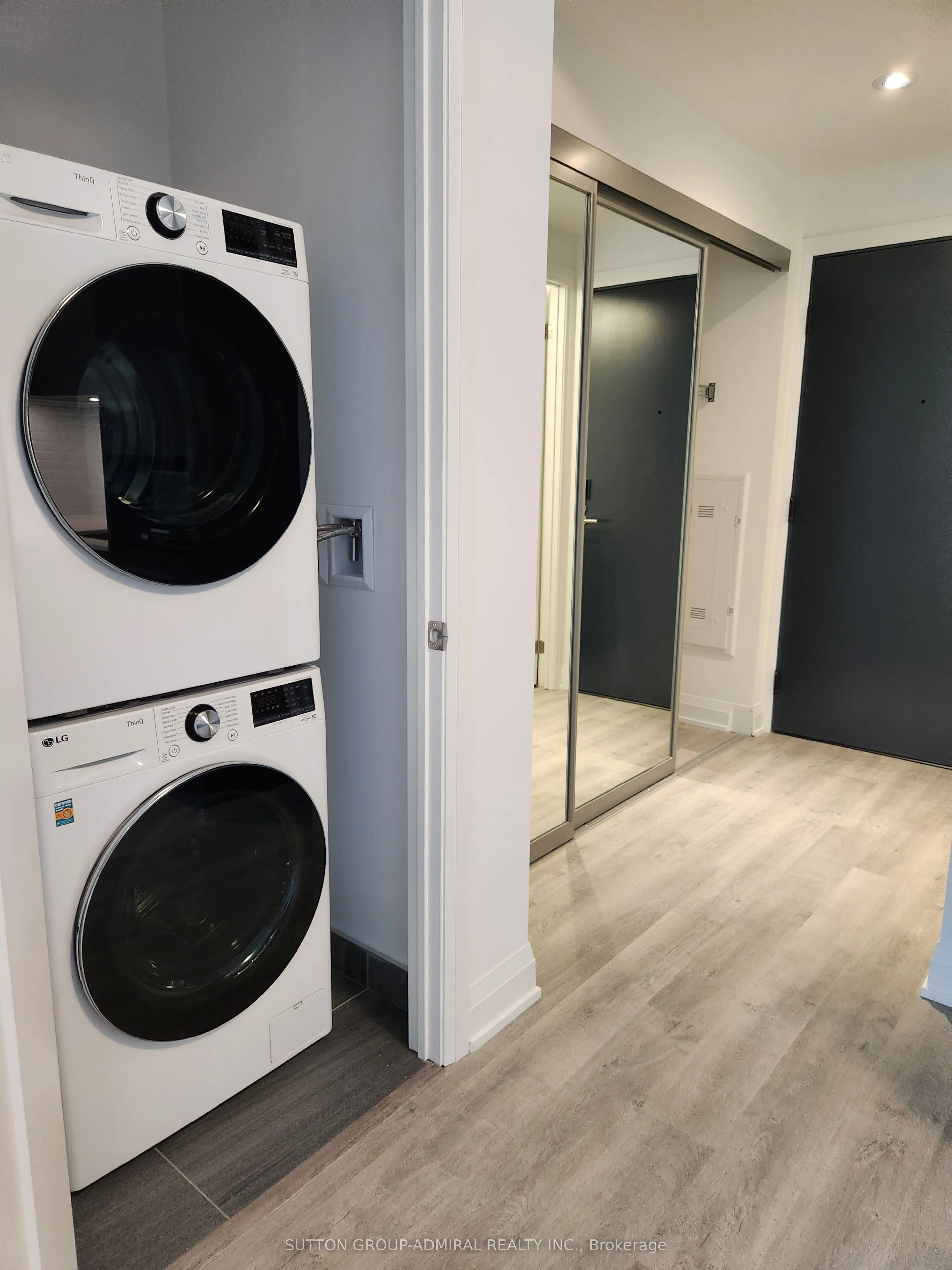 65 Broadway Avenue, #319