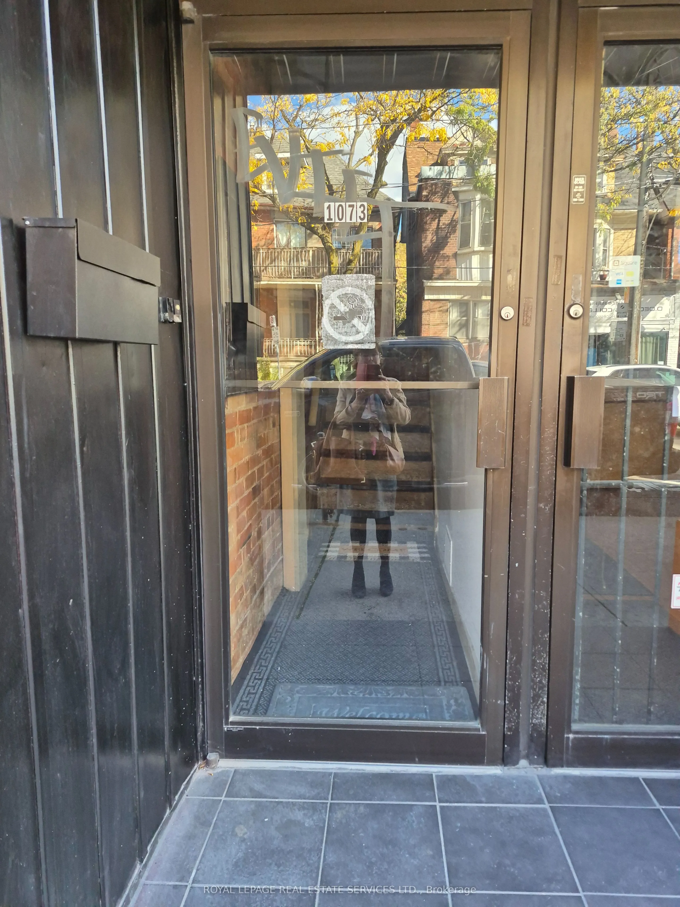 1073 College Street, #2nd Flr