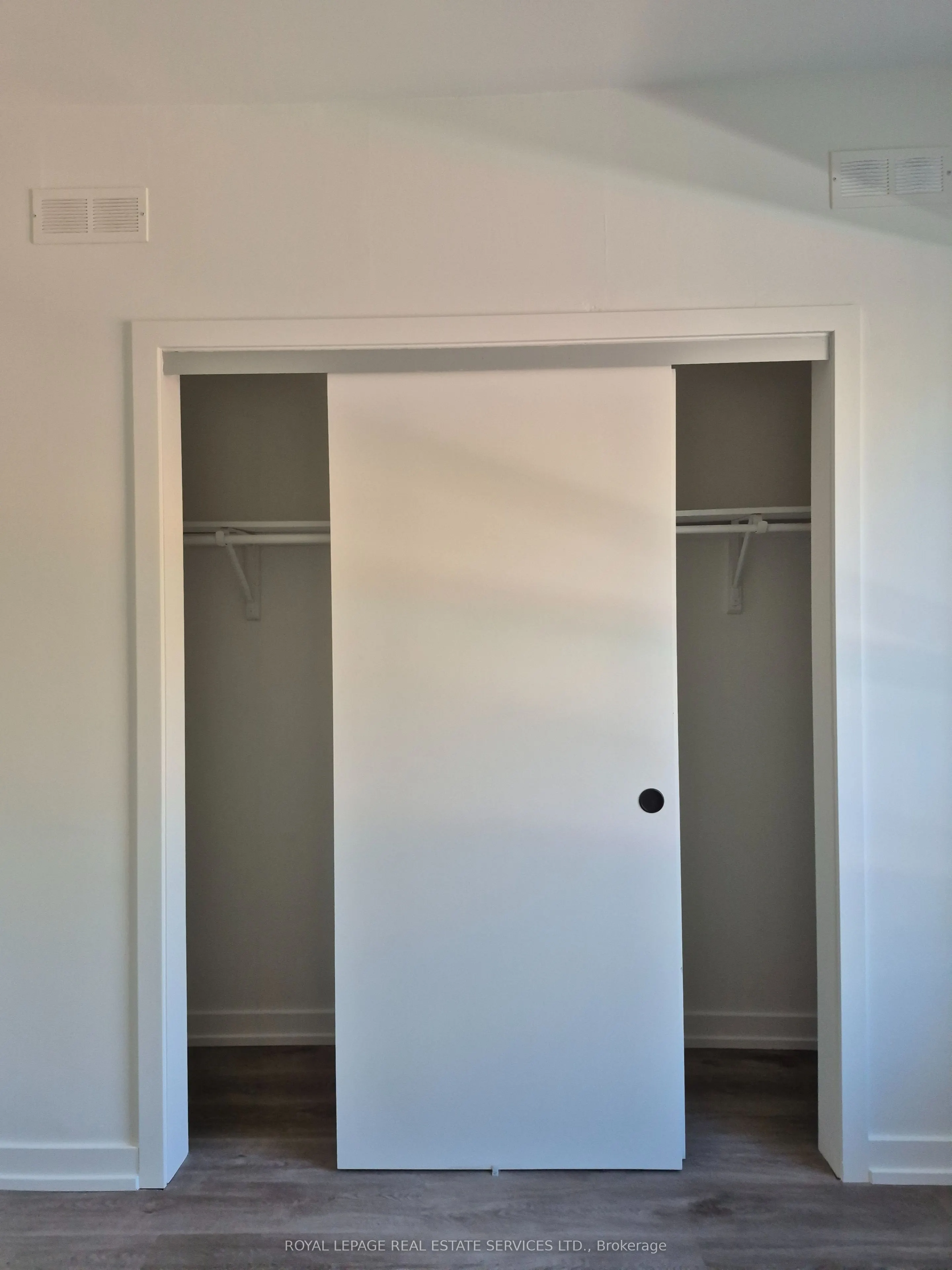 1073 College Street, #2nd Flr