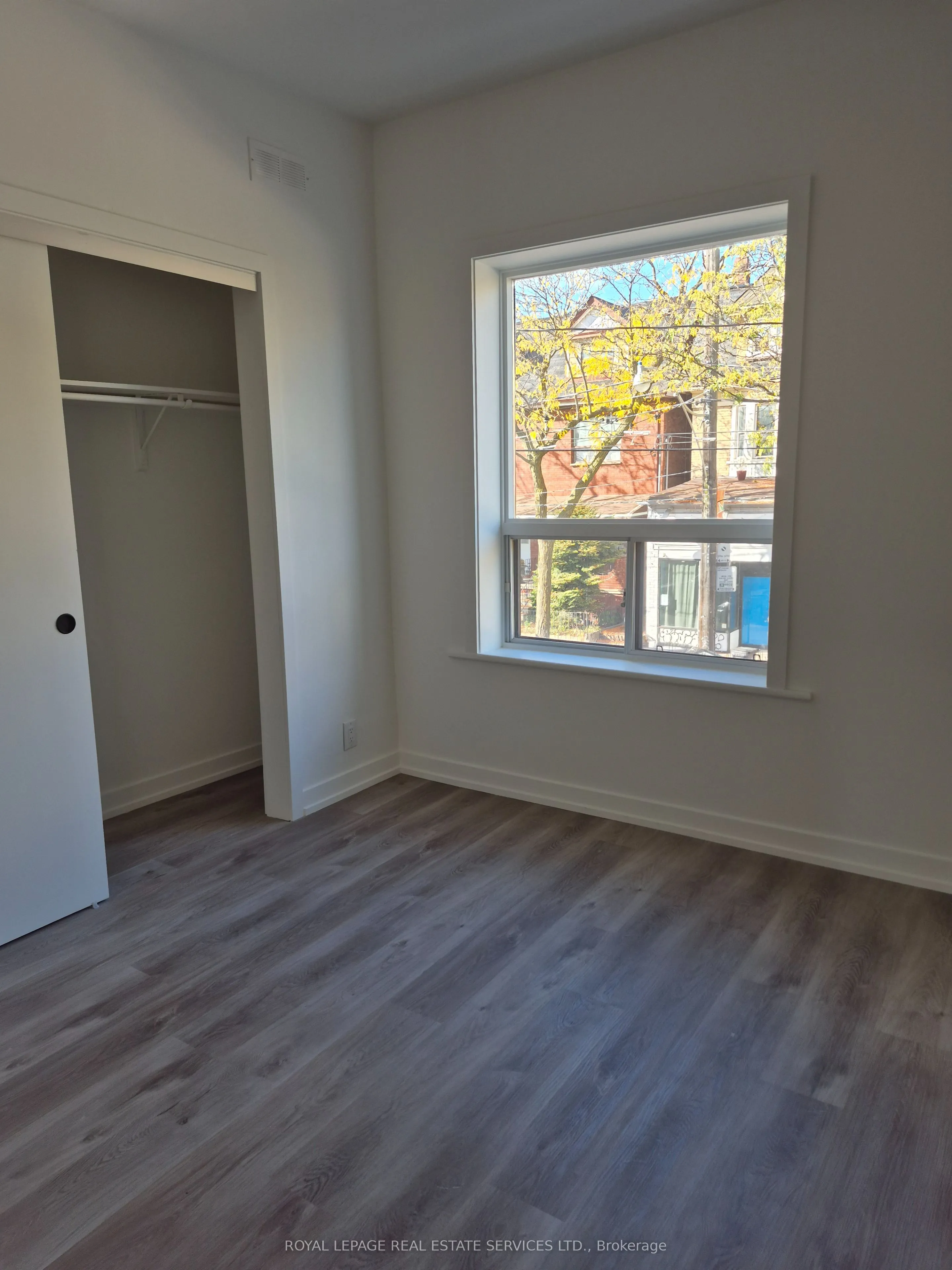 1073 College Street, #2nd Flr