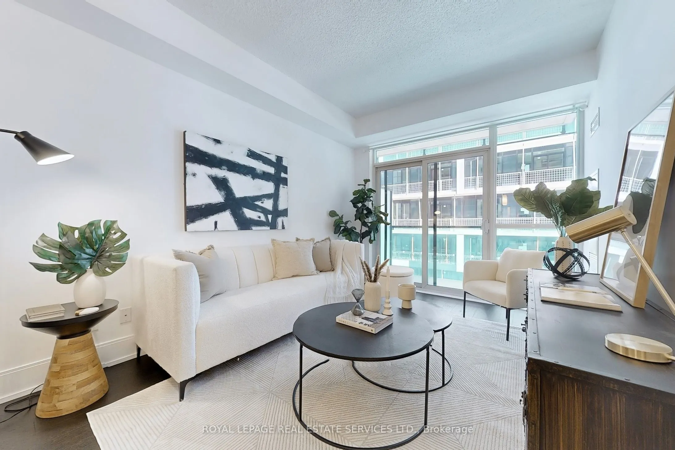 25 Broadway Avenue, #1806
