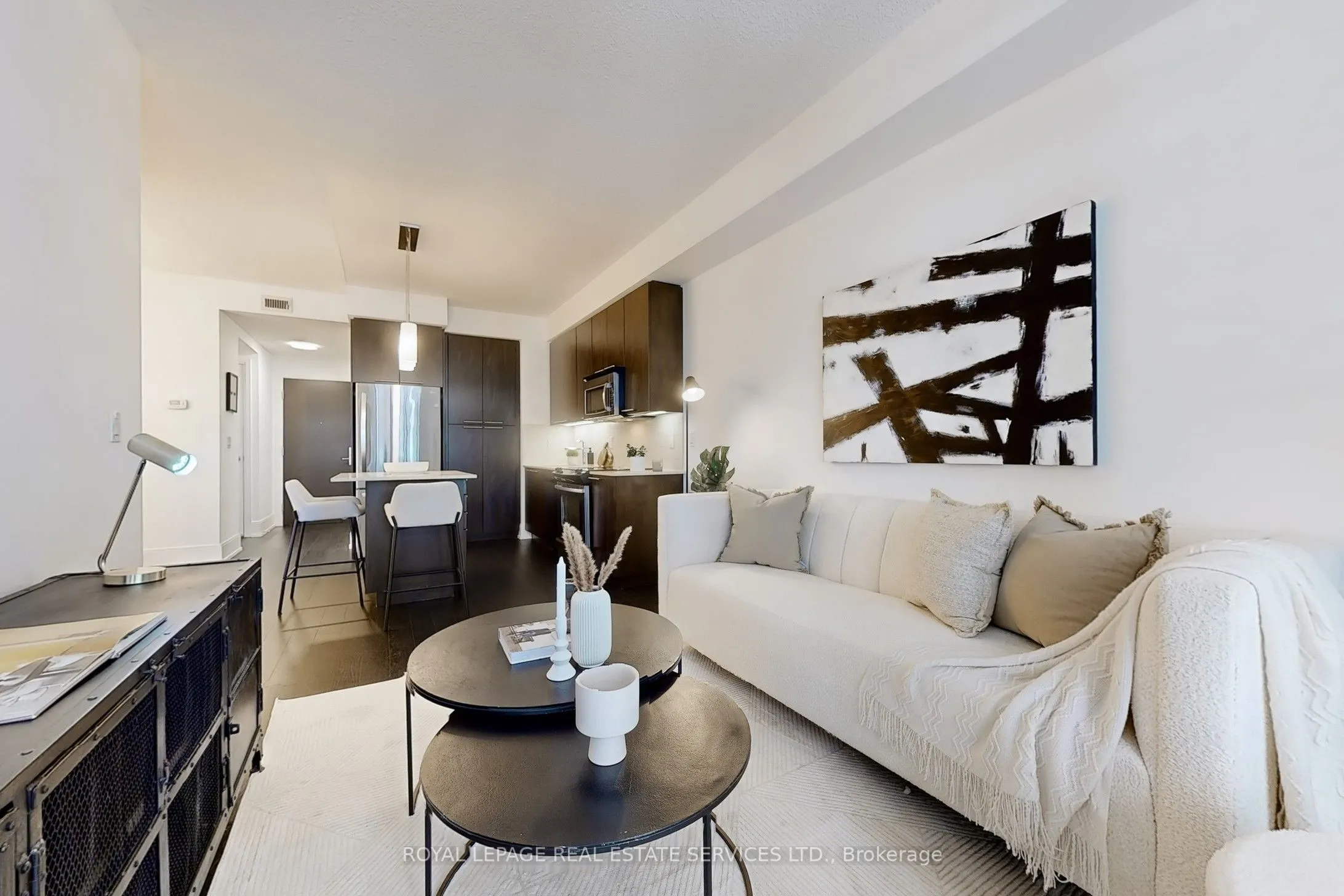 25 Broadway Avenue, #1806