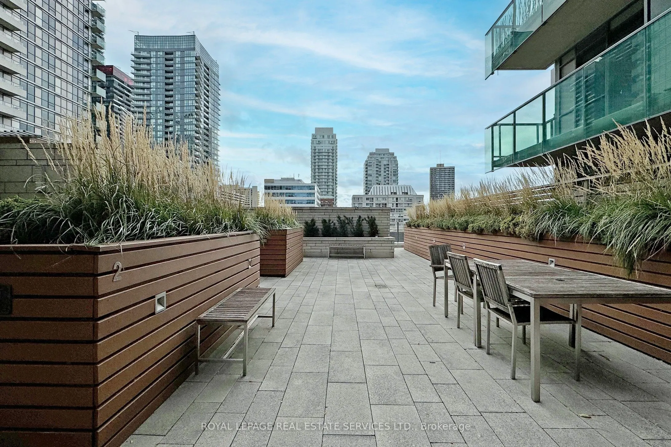 25 Broadway Avenue, #1806