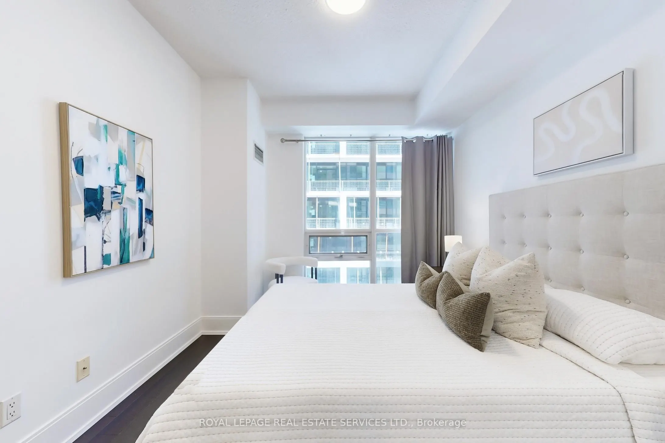 25 Broadway Avenue, #1806