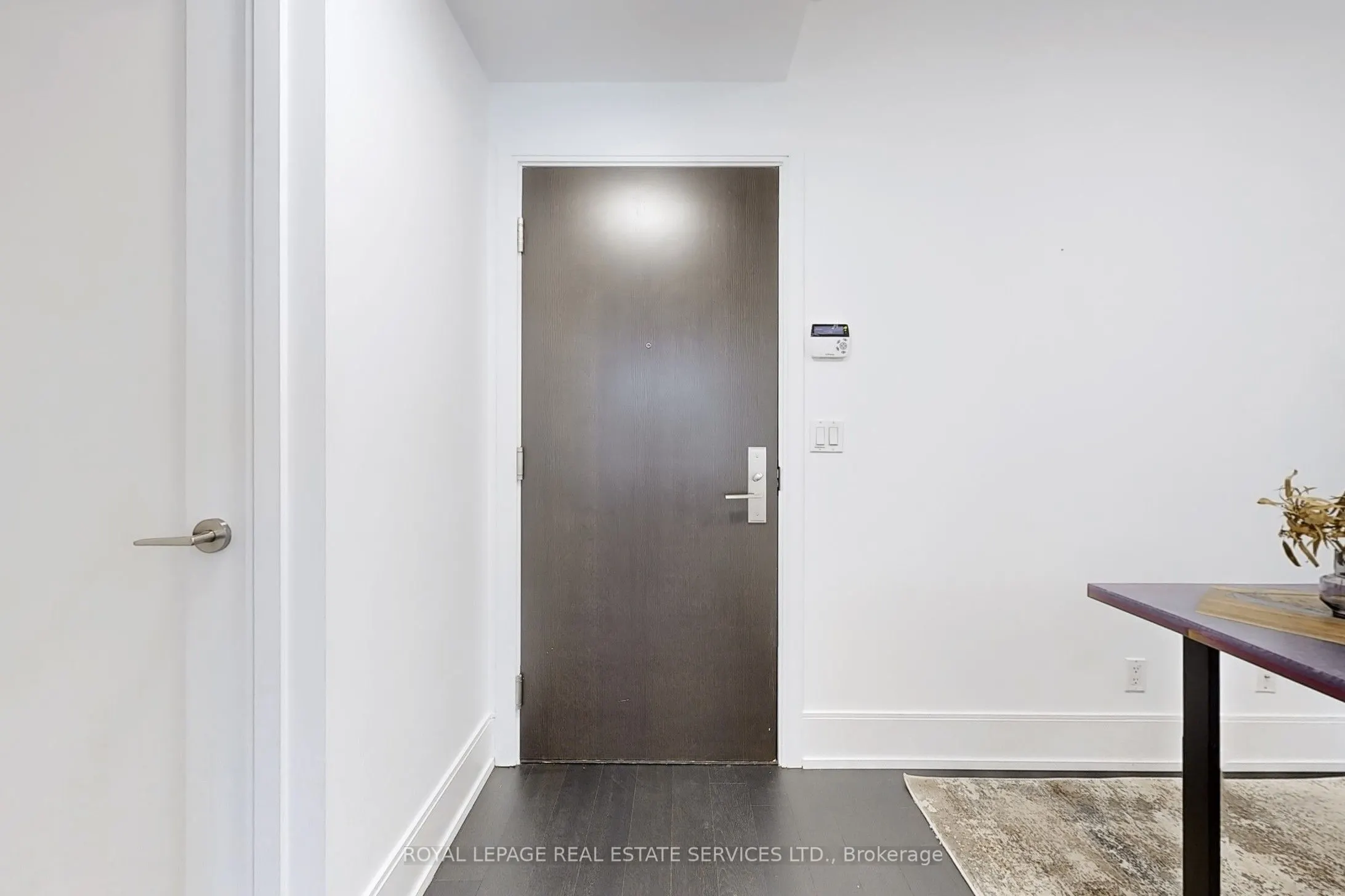 25 Broadway Avenue, #1806