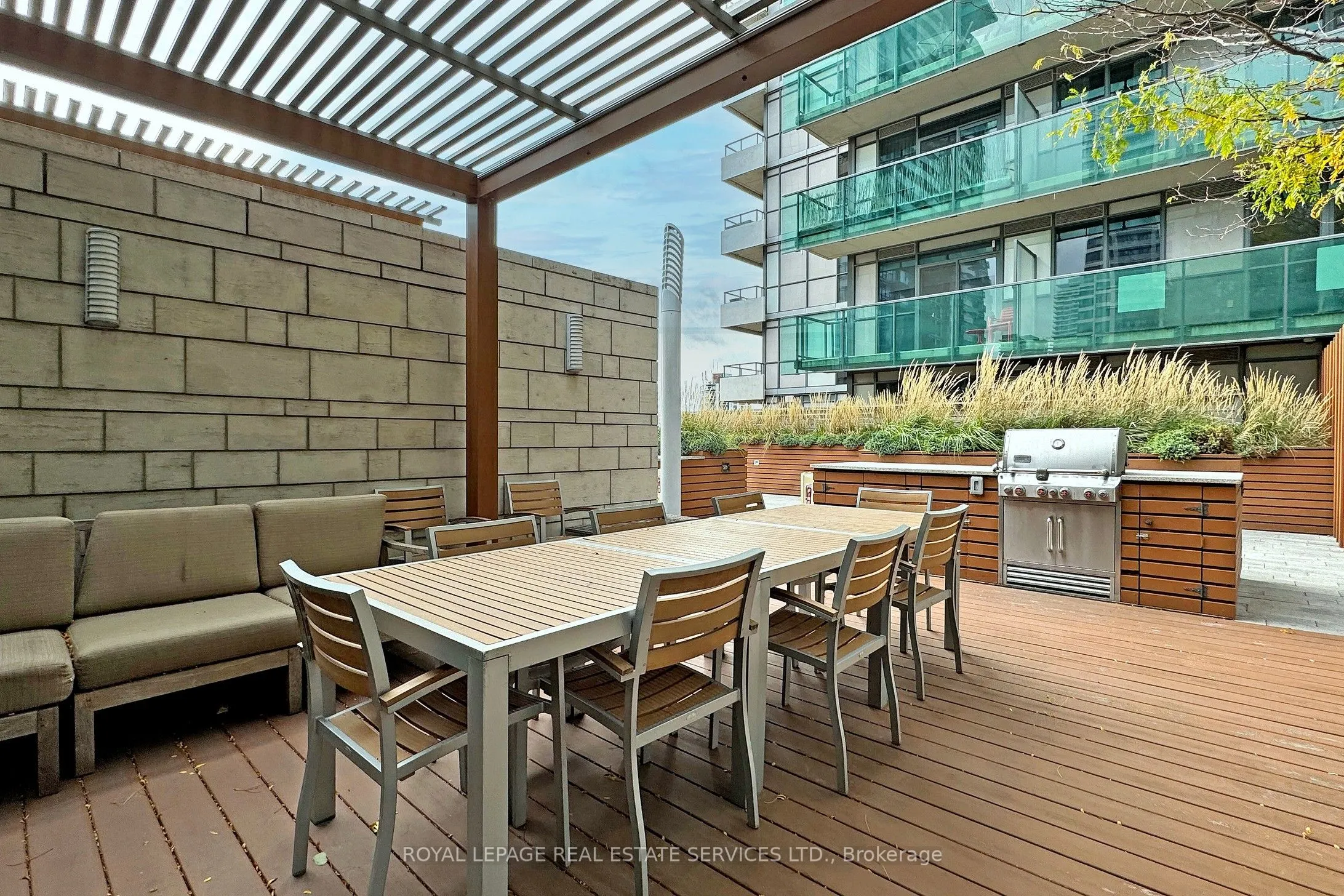 25 Broadway Avenue, #1806