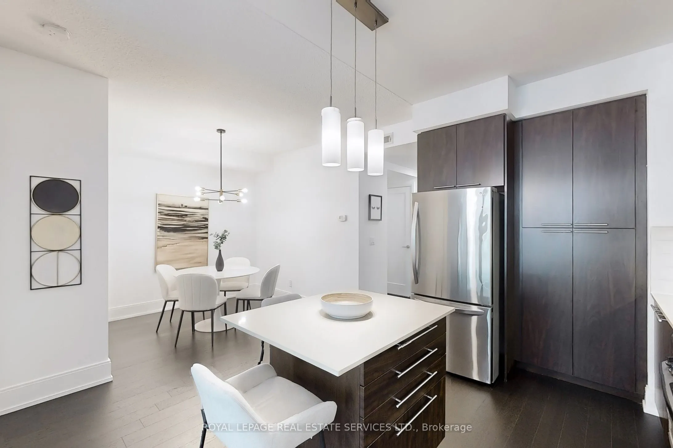 25 Broadway Avenue, #1806