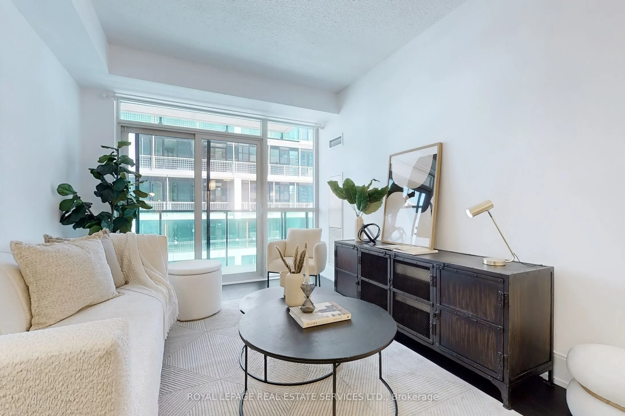 25 Broadway Avenue, #1806