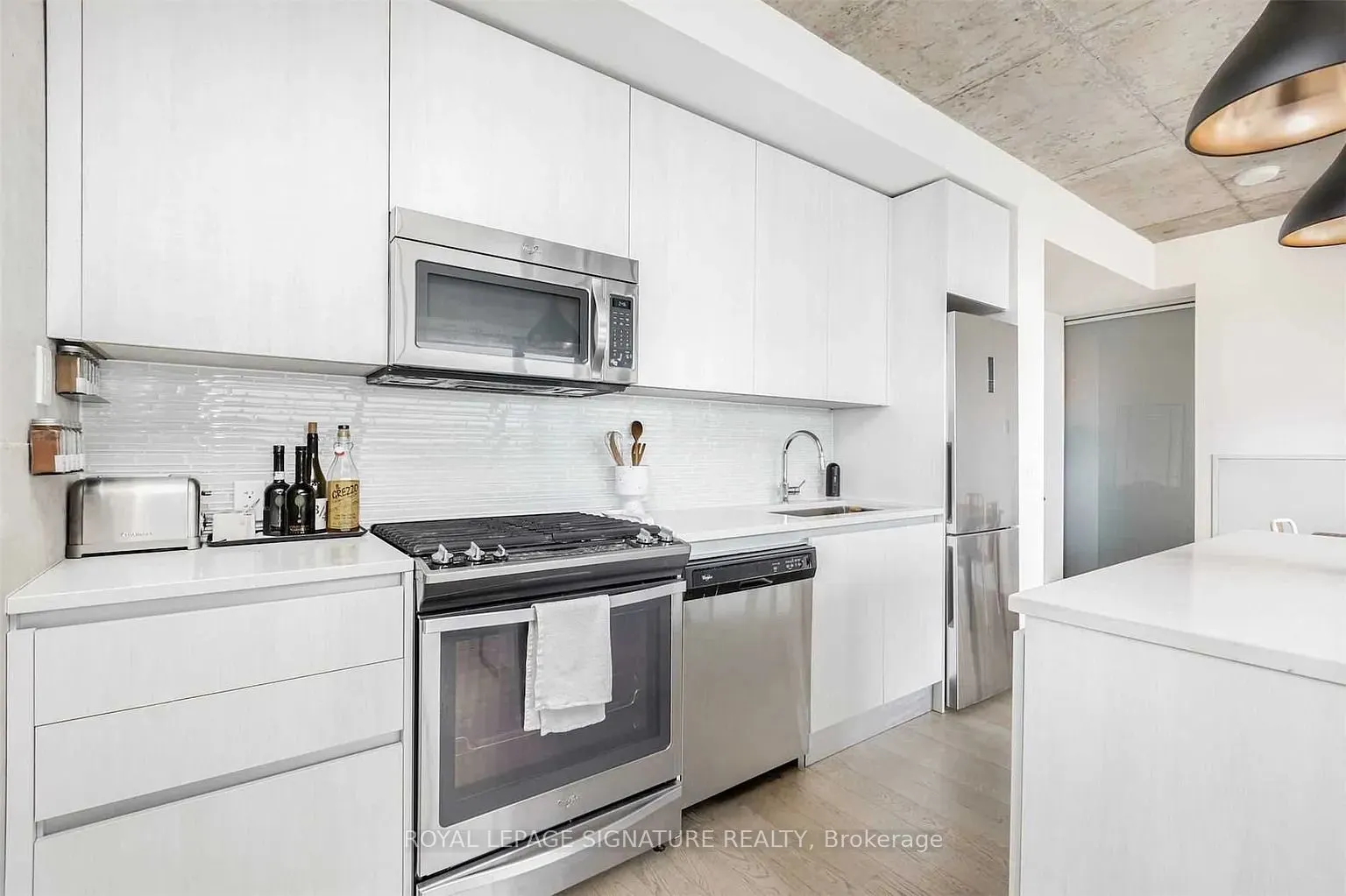 111 Bathurst Street, #1505