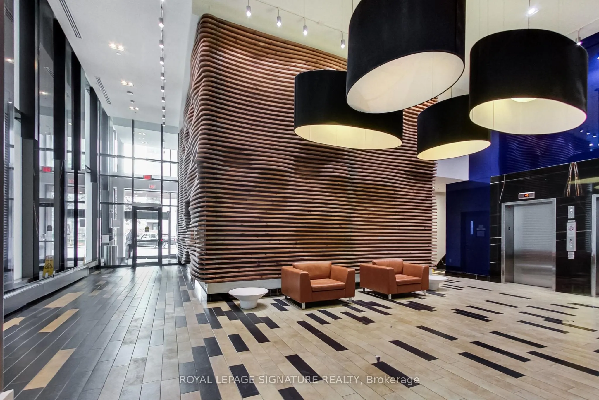 111 Bathurst Street, #1505