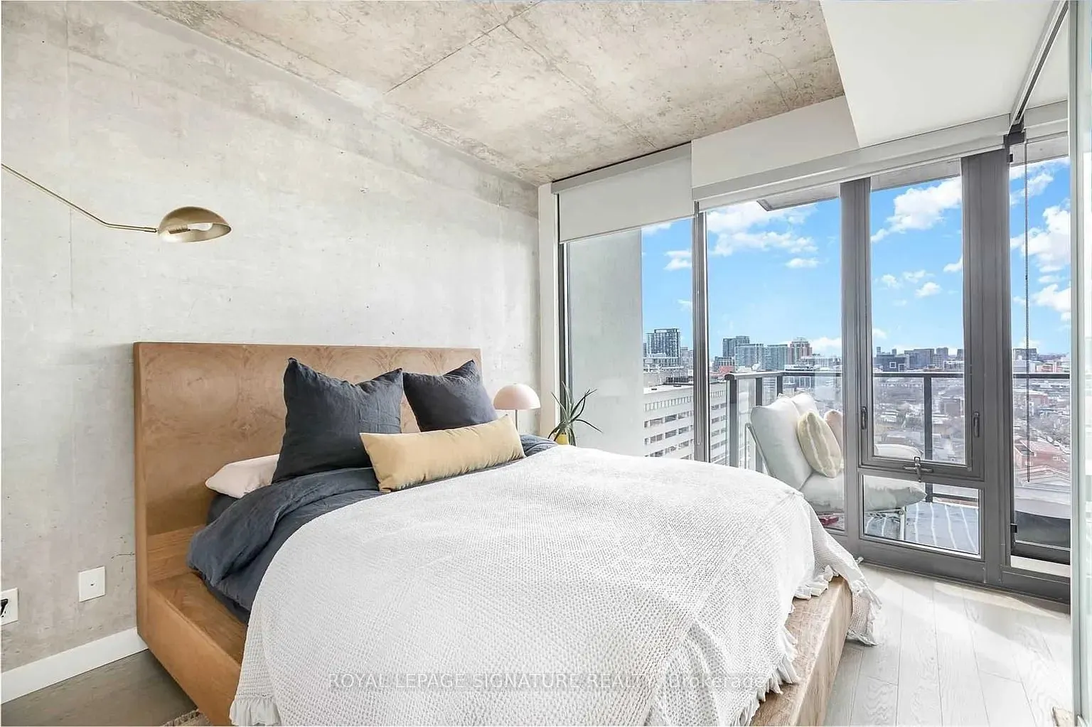 111 Bathurst Street, #1505