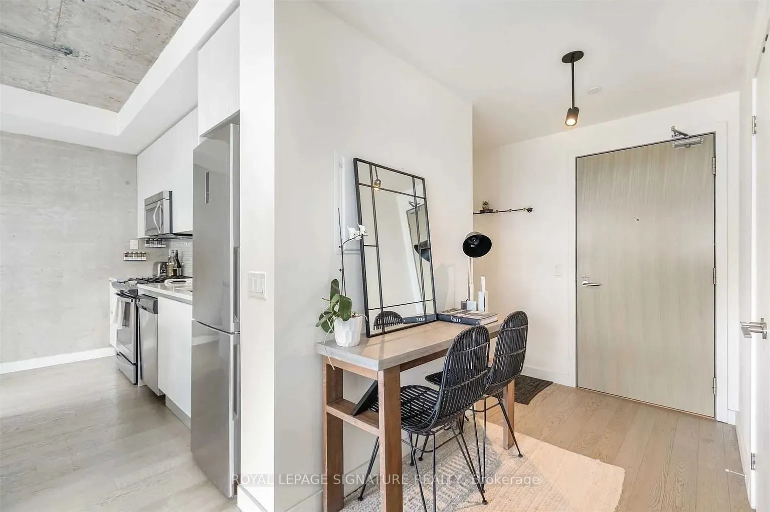 111 Bathurst Street, #1505