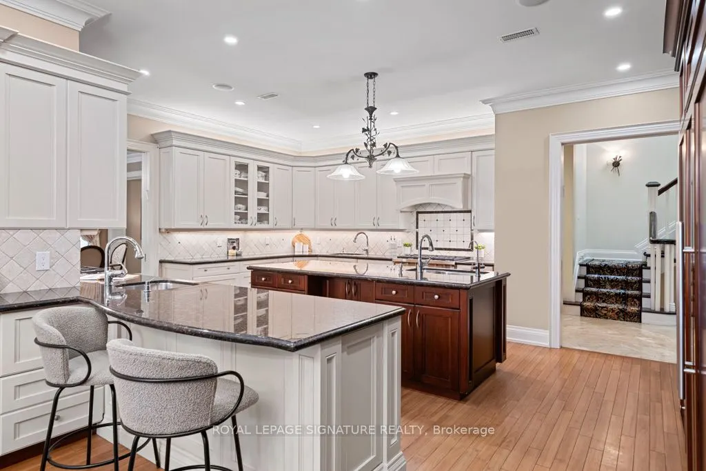 428 Glengrove Avenue