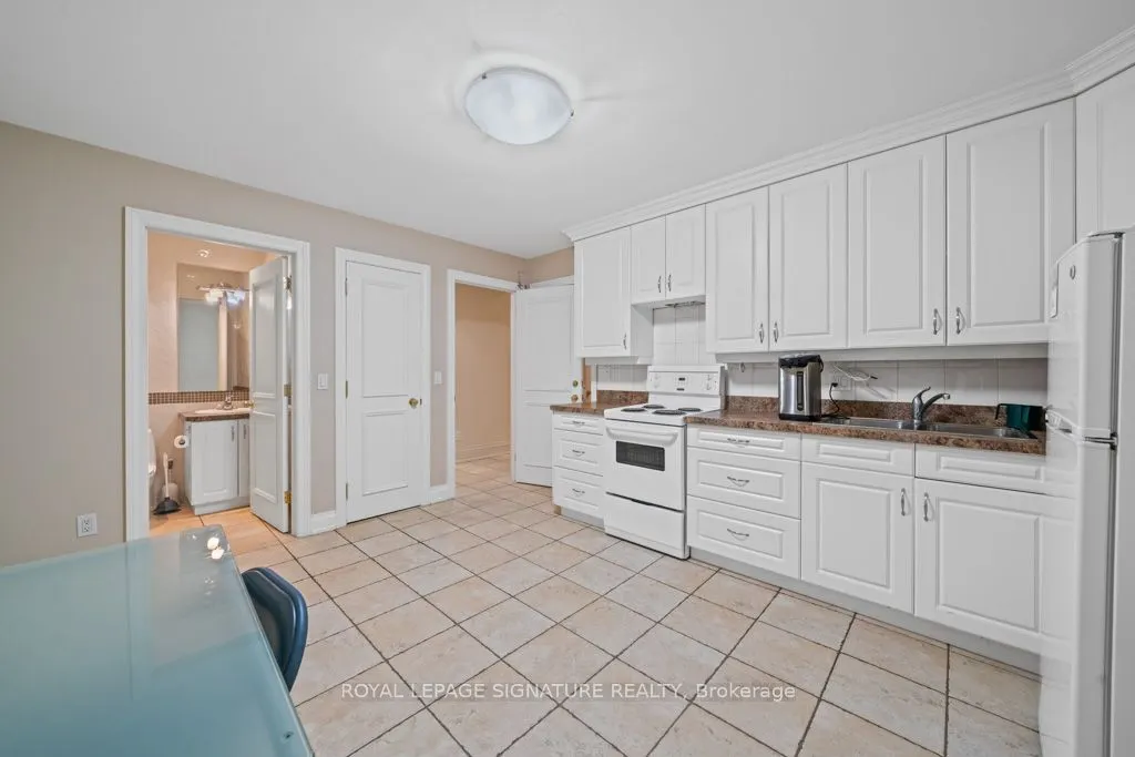 428 Glengrove Avenue