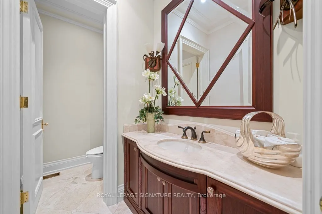 428 Glengrove Avenue