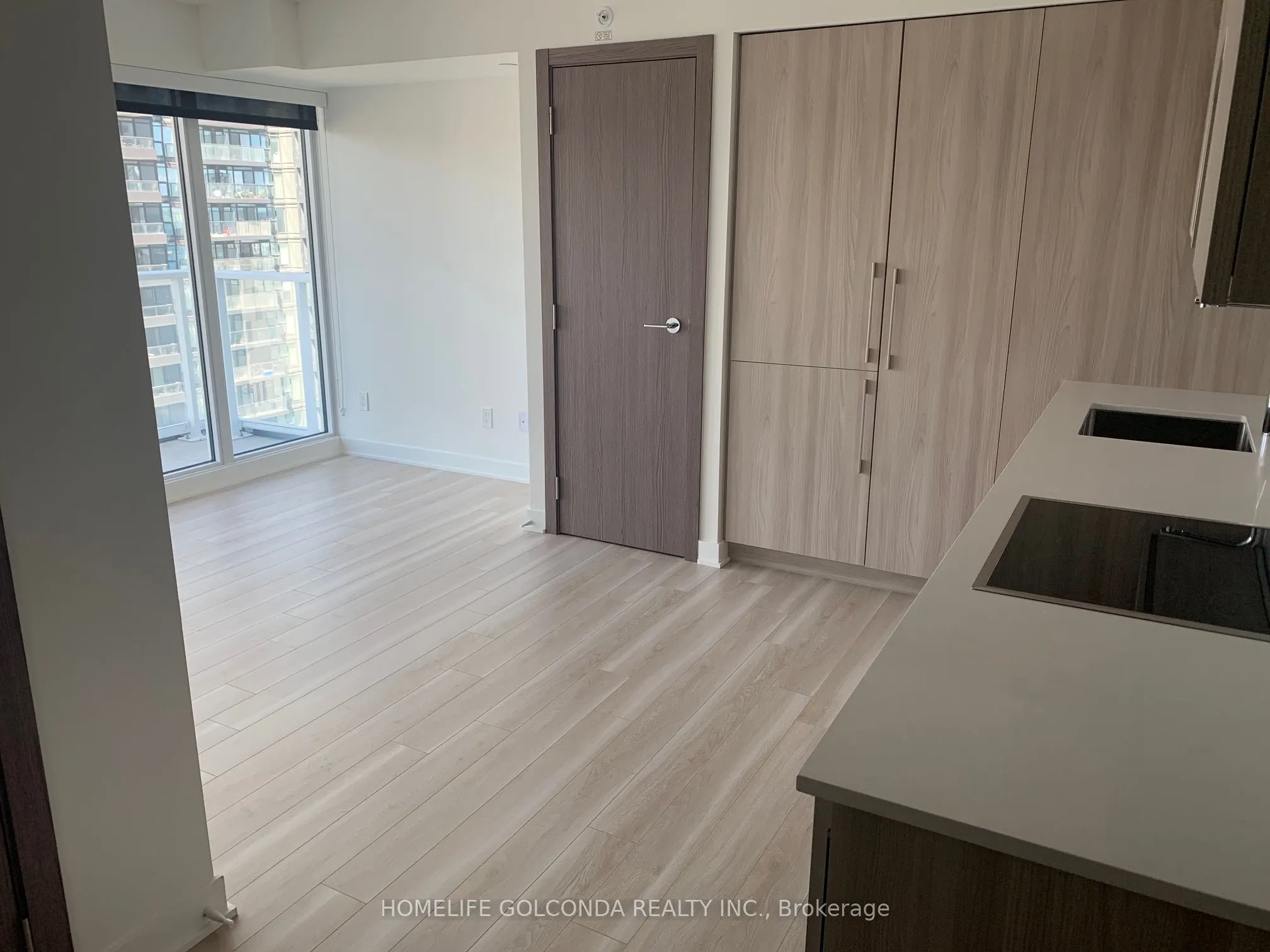 19 Bathurst Street, #1805
