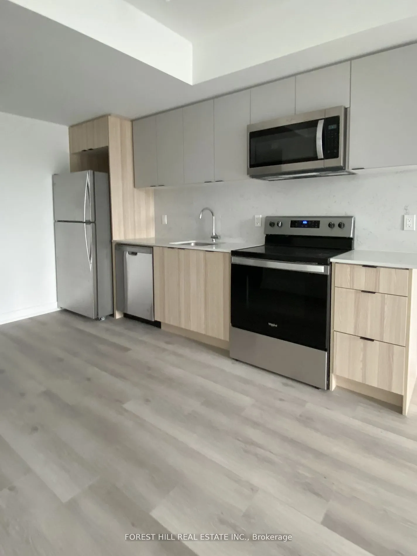 2000 Bathurst Street, #410