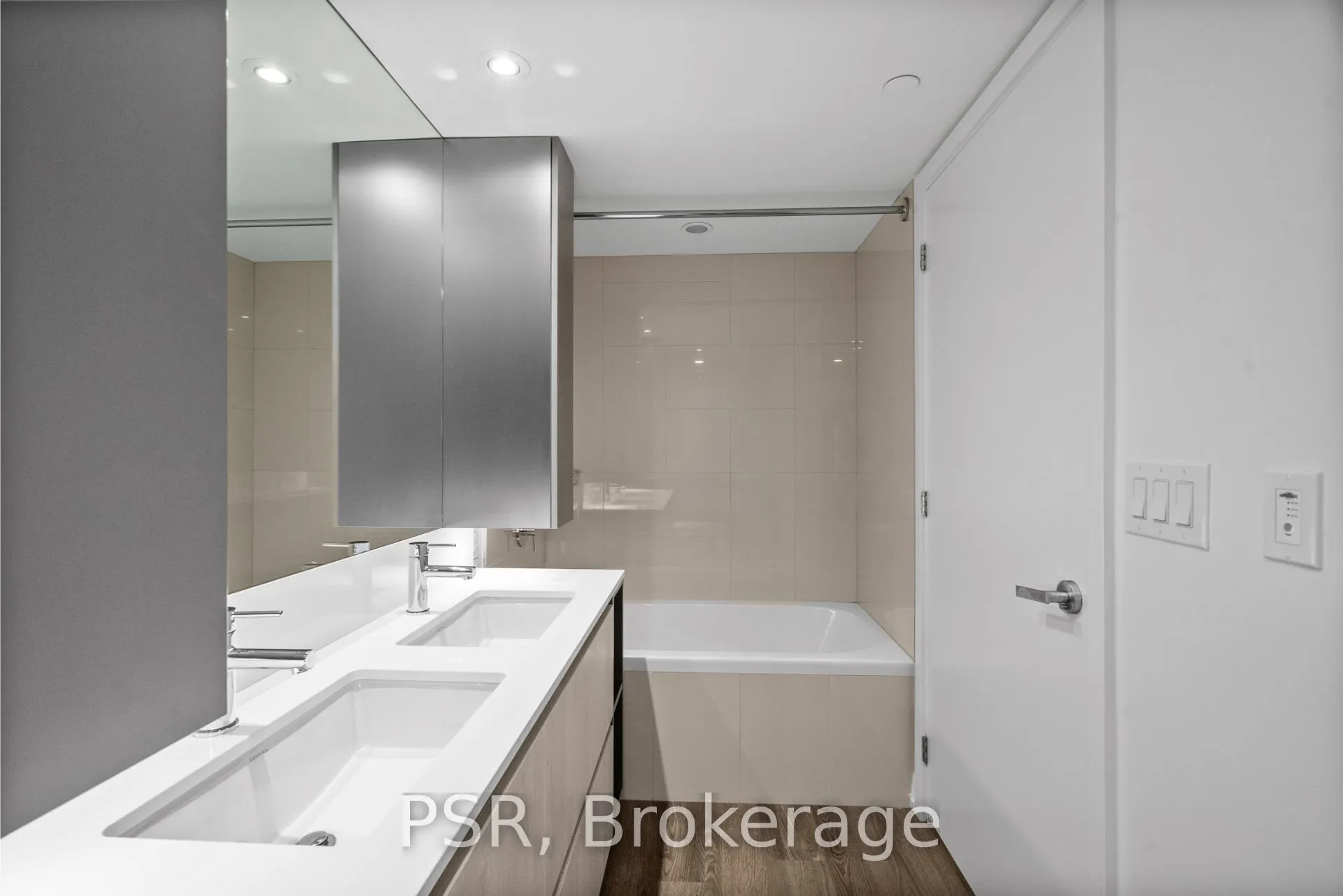11 Ordnance Street, #319