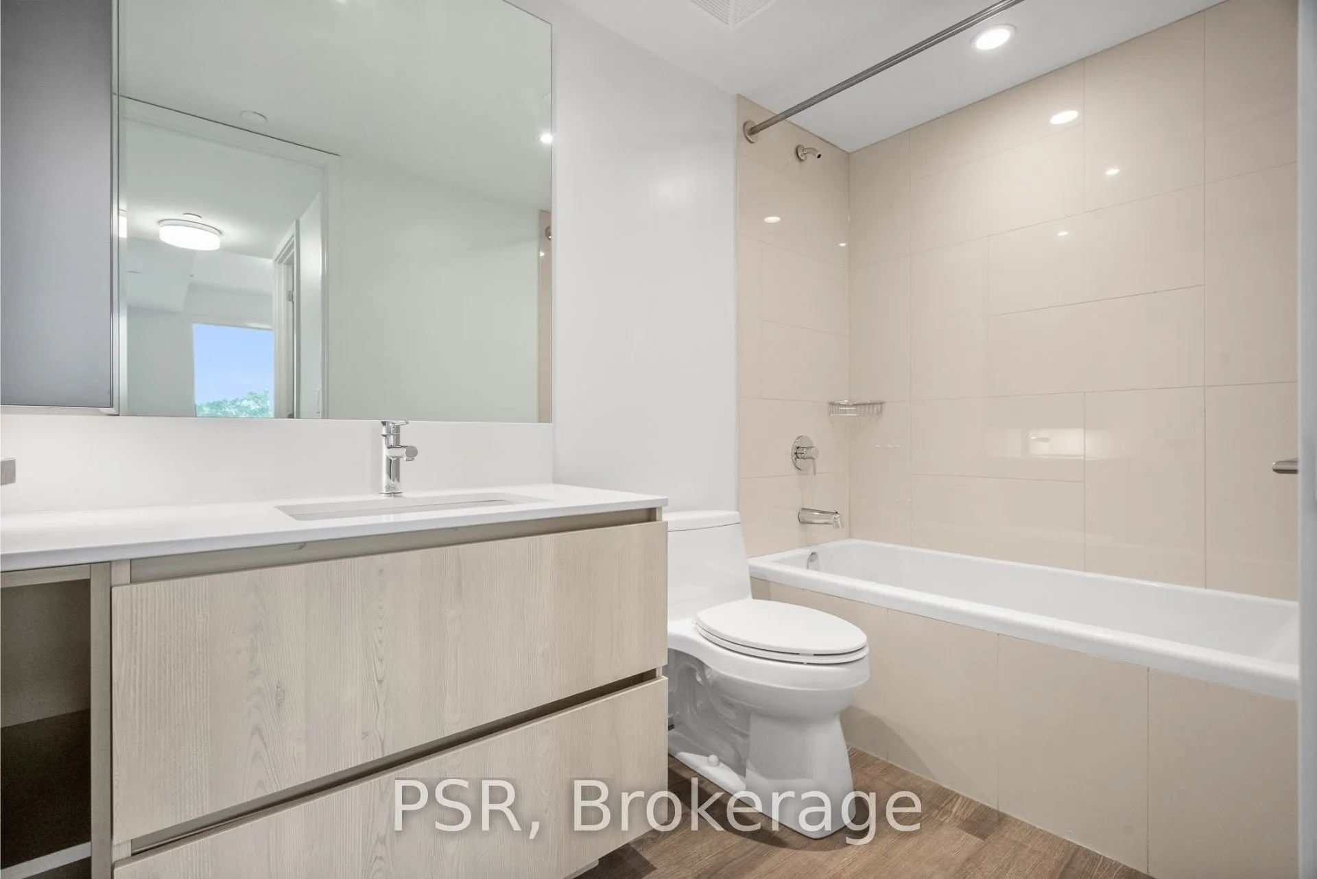 11 Ordnance Street, #319