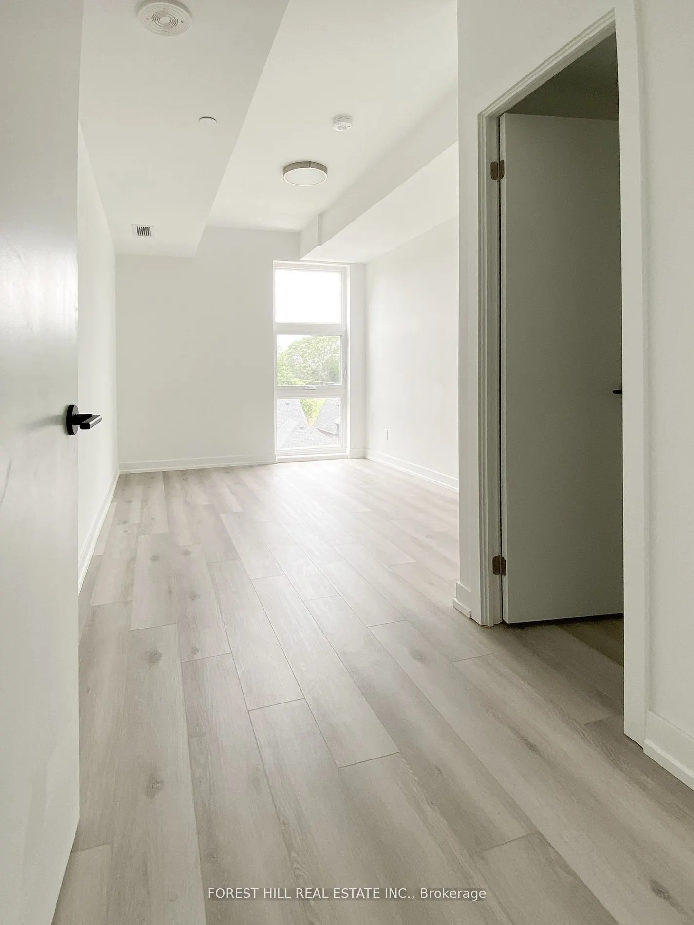 2000 Bathurst Street, #409