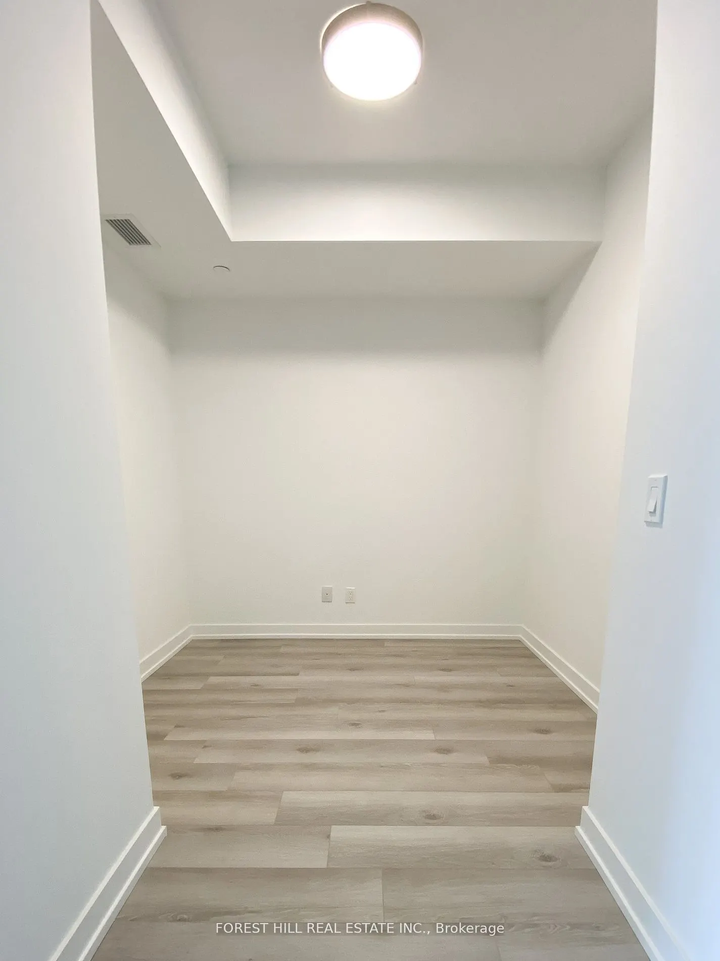 2000 Bathurst Street, #409