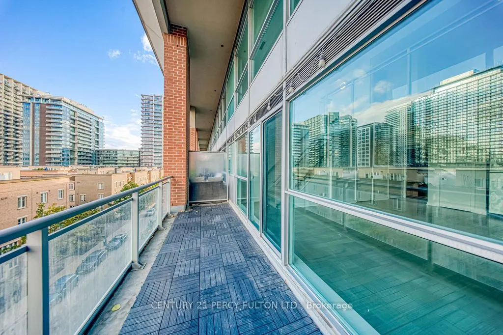 80 Western Battery Road, #411