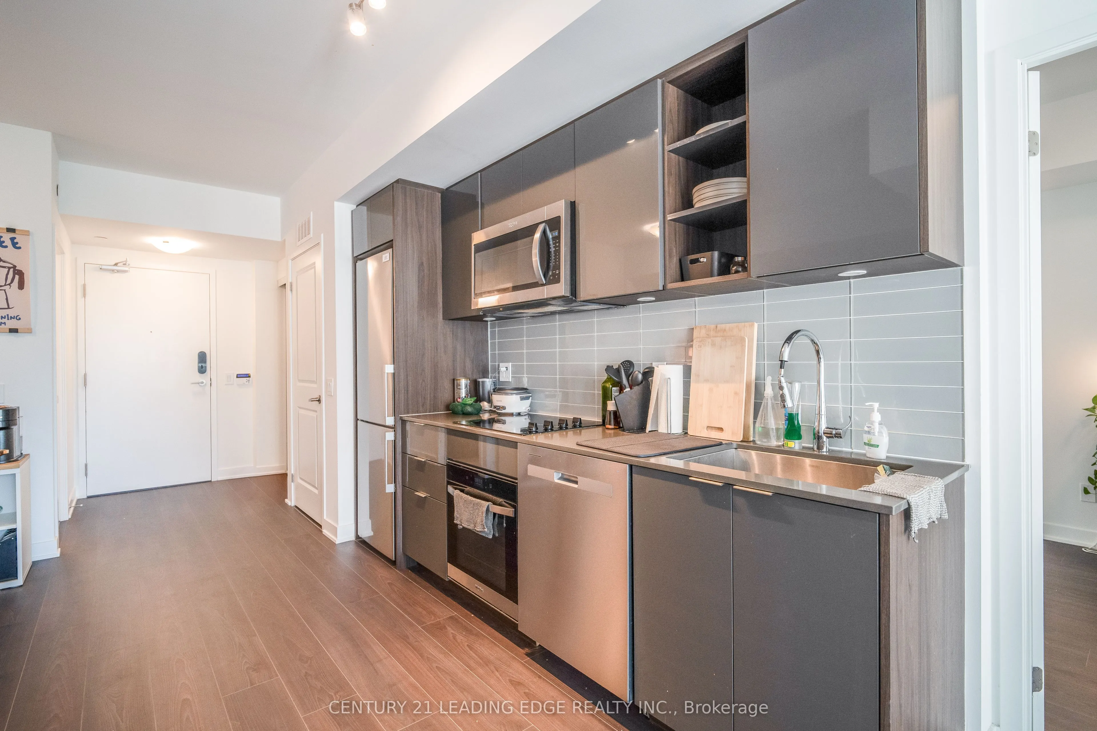 543 RICHMOND Street W, #712