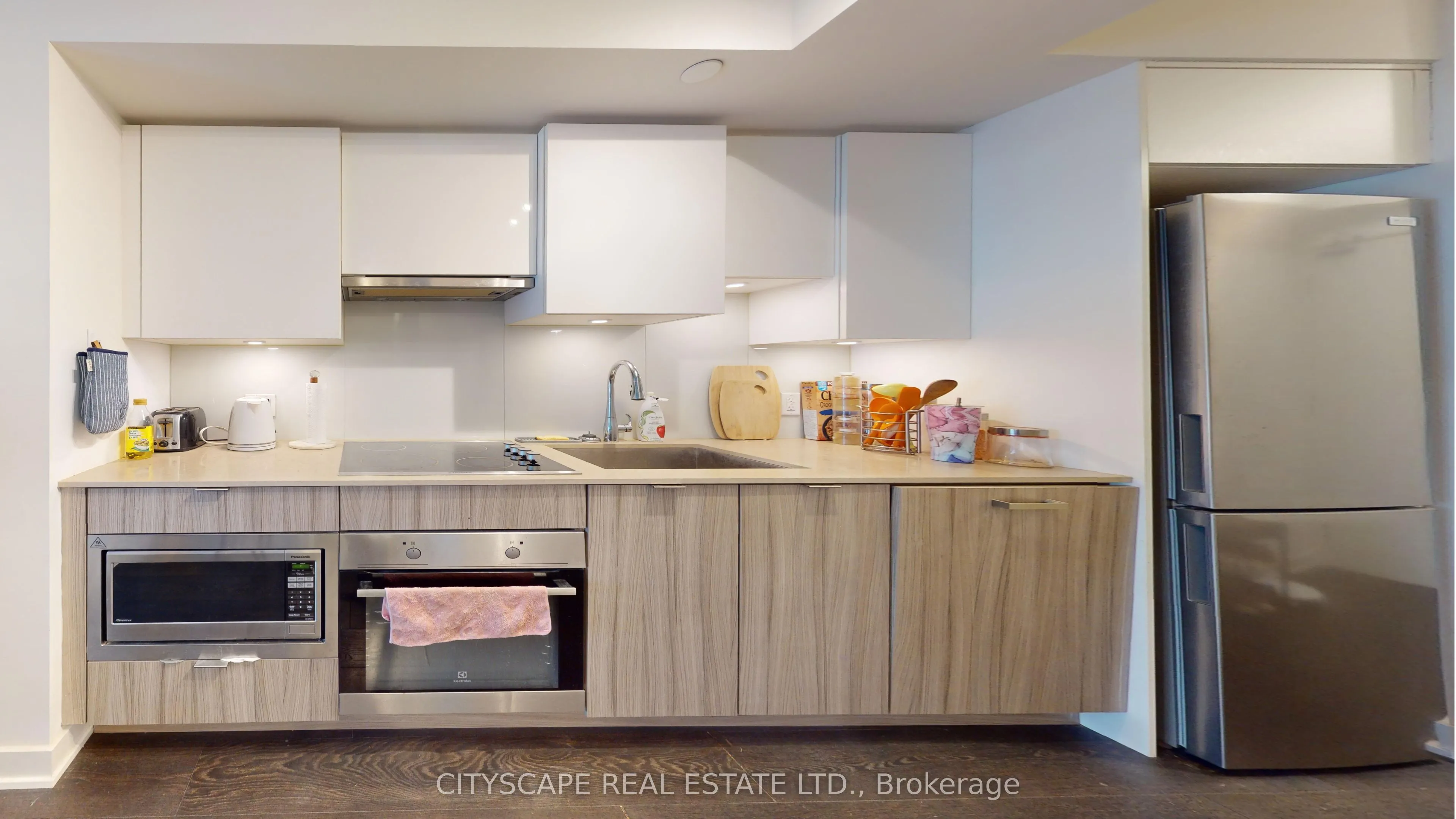 195 Redpath Avenue, #3501