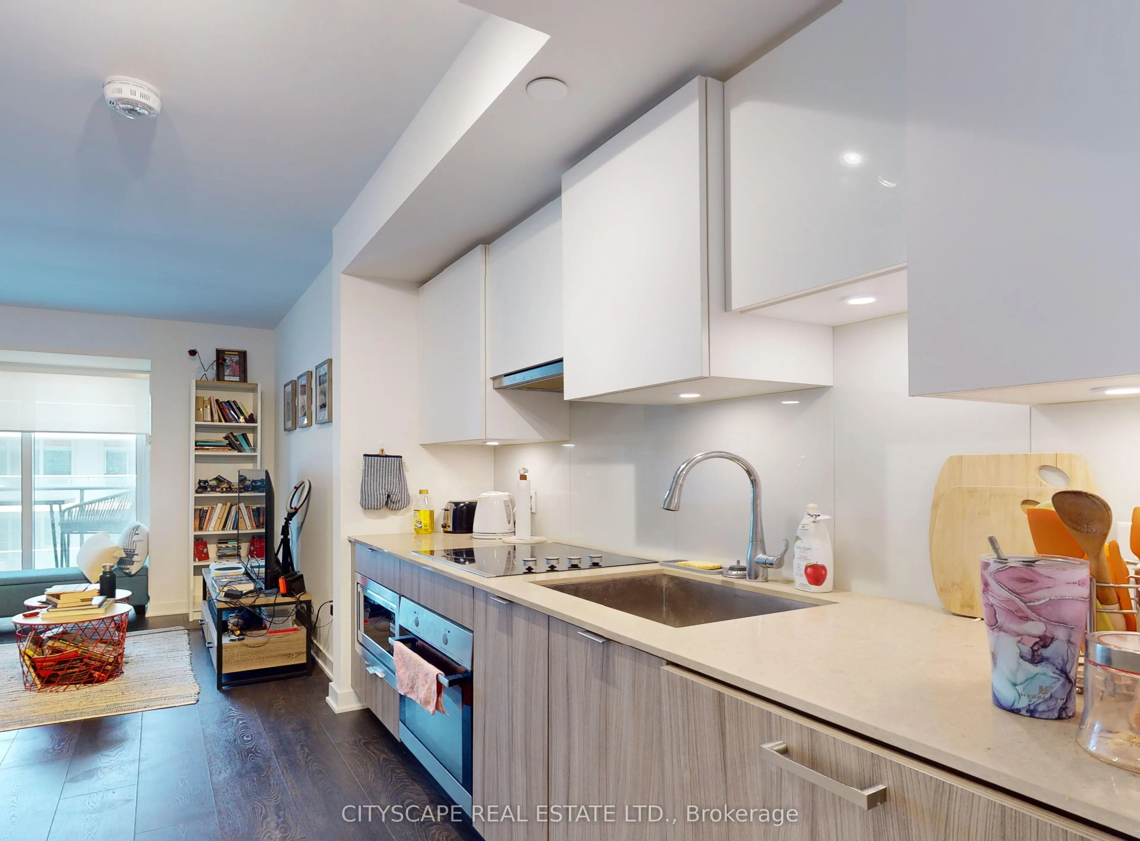 195 Redpath Avenue, #3501